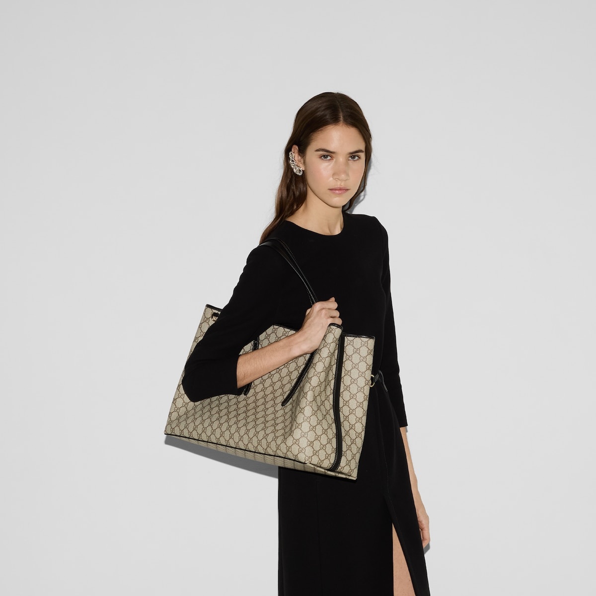GG Emblem large tote bag - 4