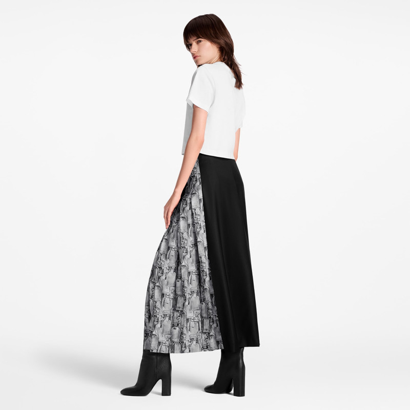 Layered Name Tag Skirt 3
