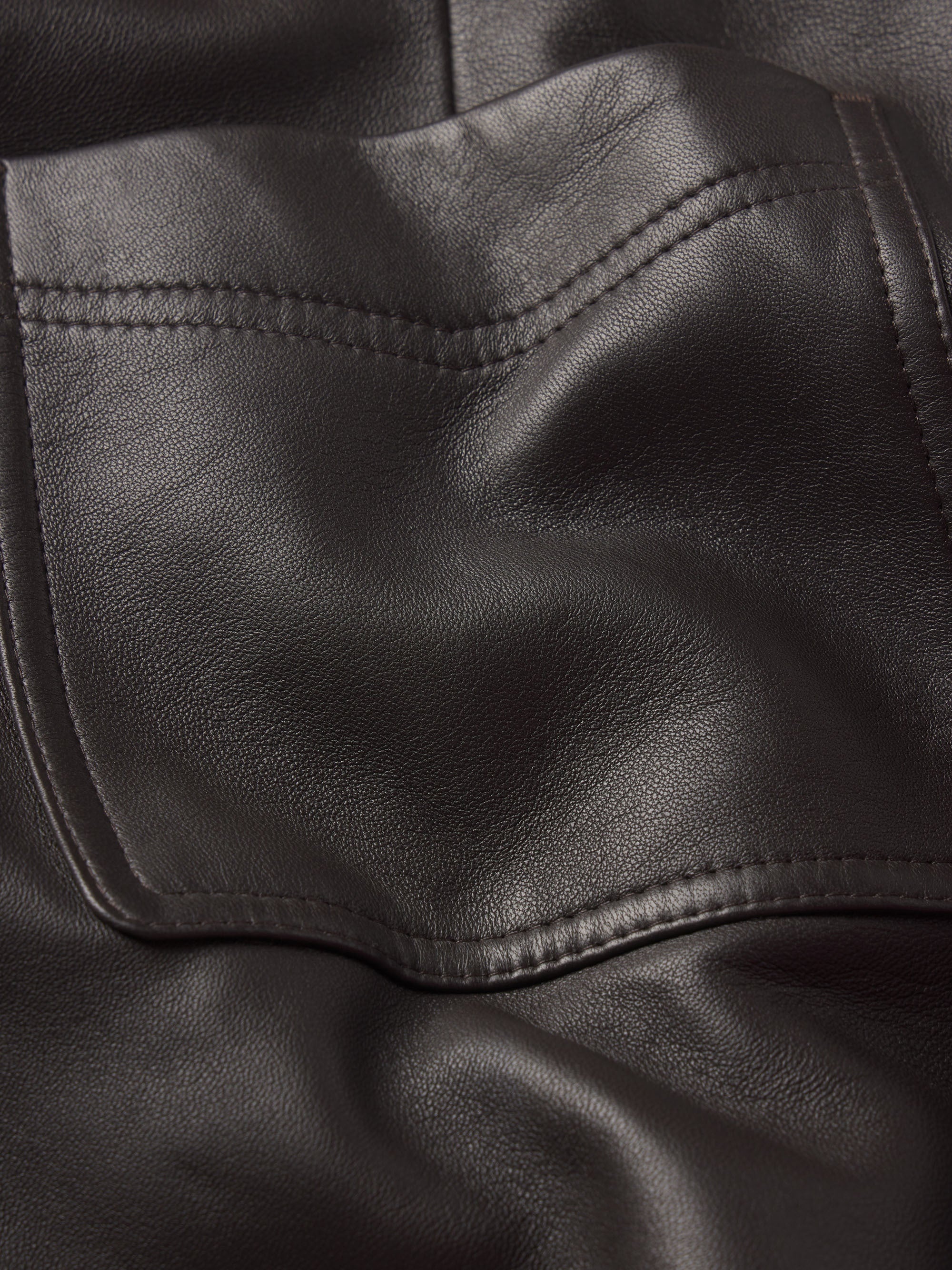 The Leather Scout Short in Truffle - 7
