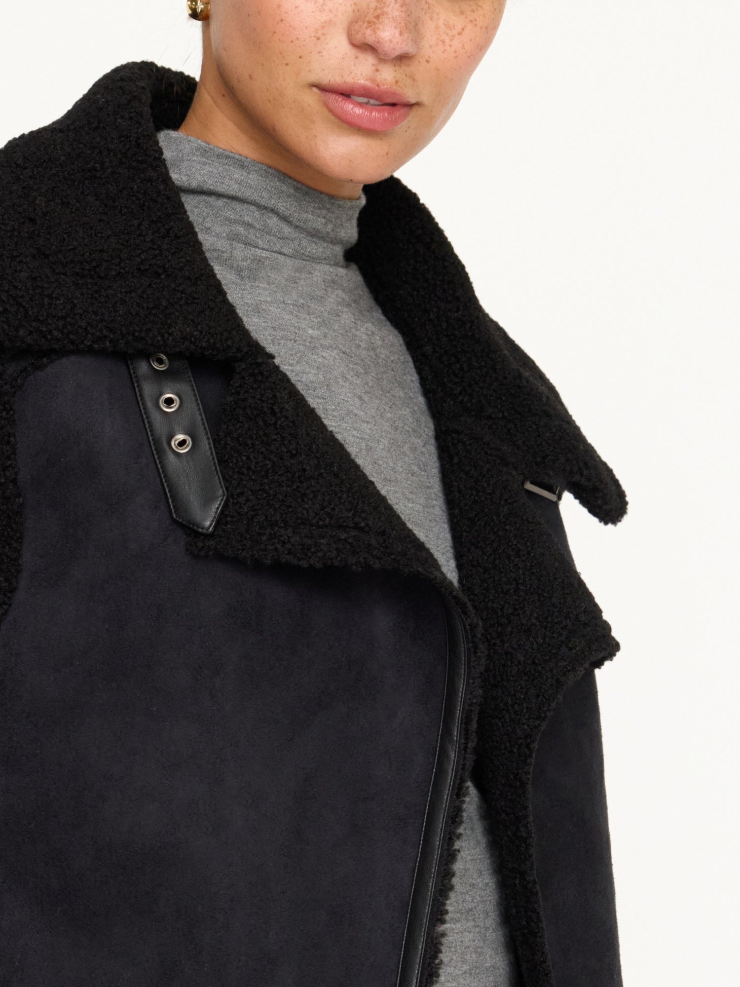 The Loredo Vest - 7