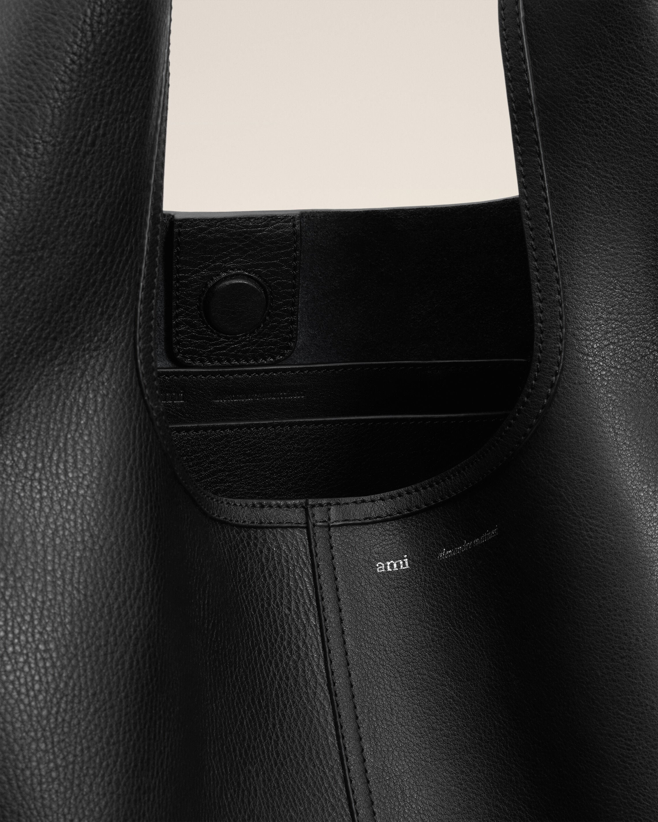 BLACK SMOOTH LEATHER ETIENNE HOBO BAG - 6