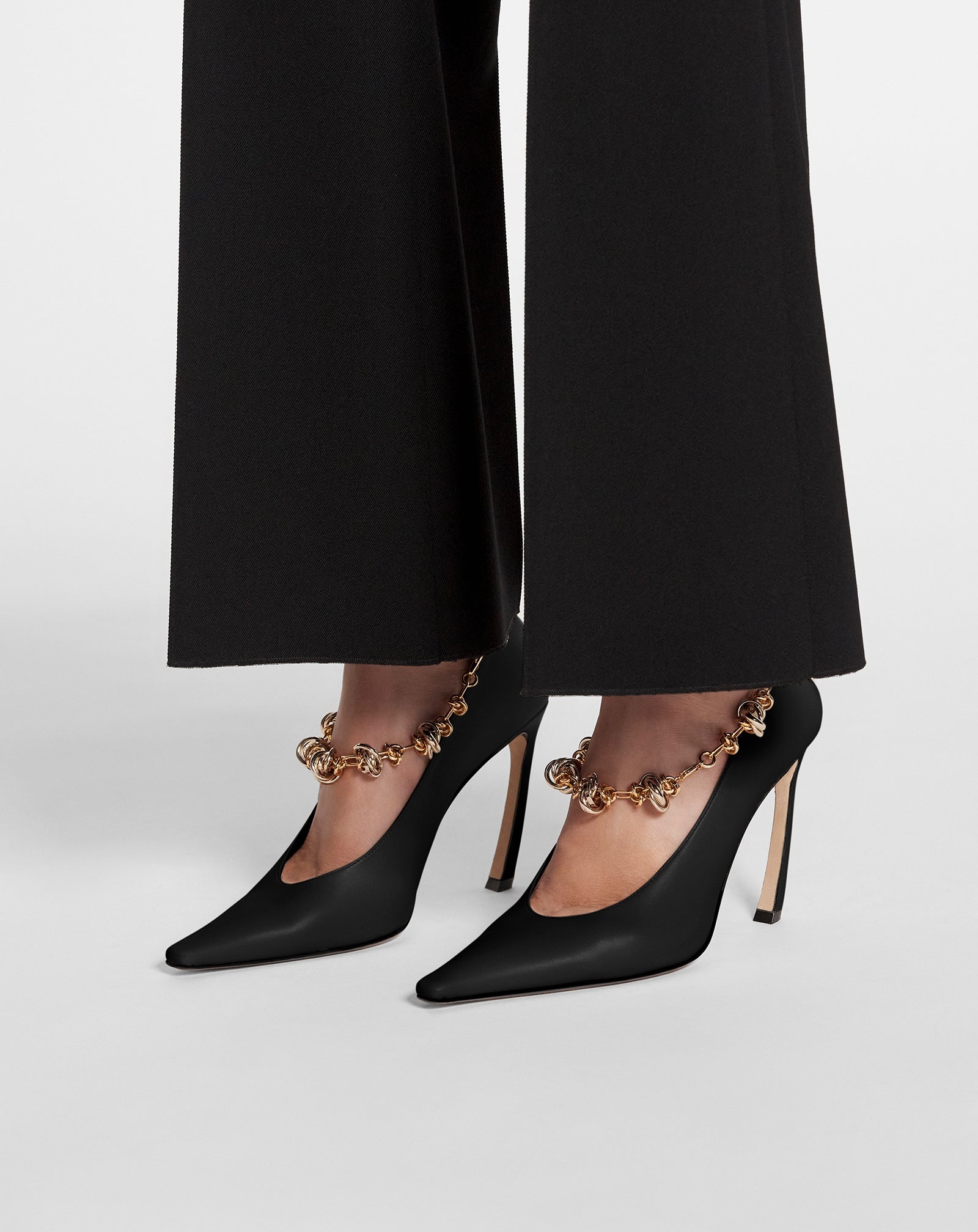 SWING LEATHER PUMPS WITH CHAIN - 6