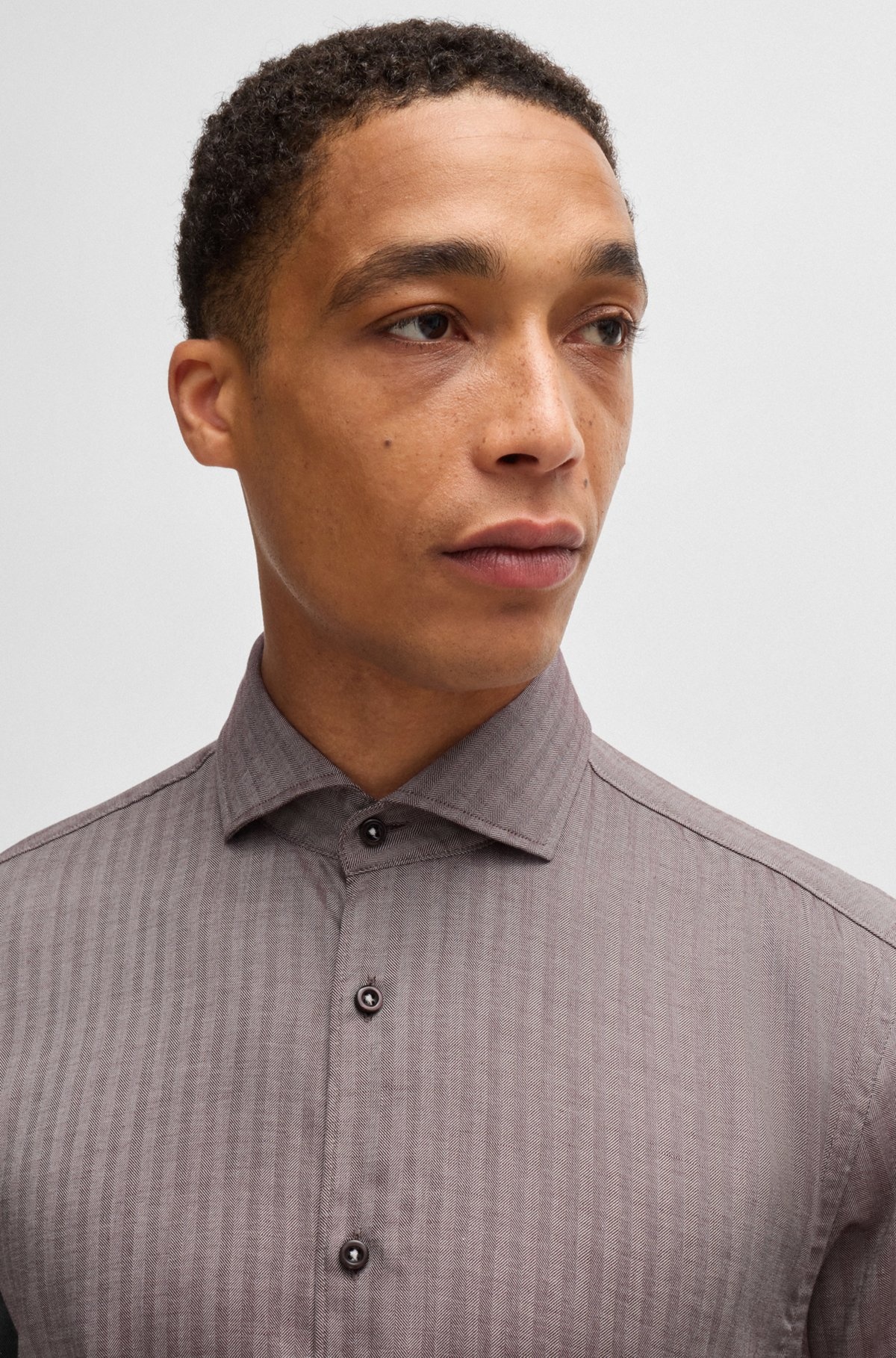 CASUAL-FIT SHIRT IN HERRINGBONE TWILL - 3