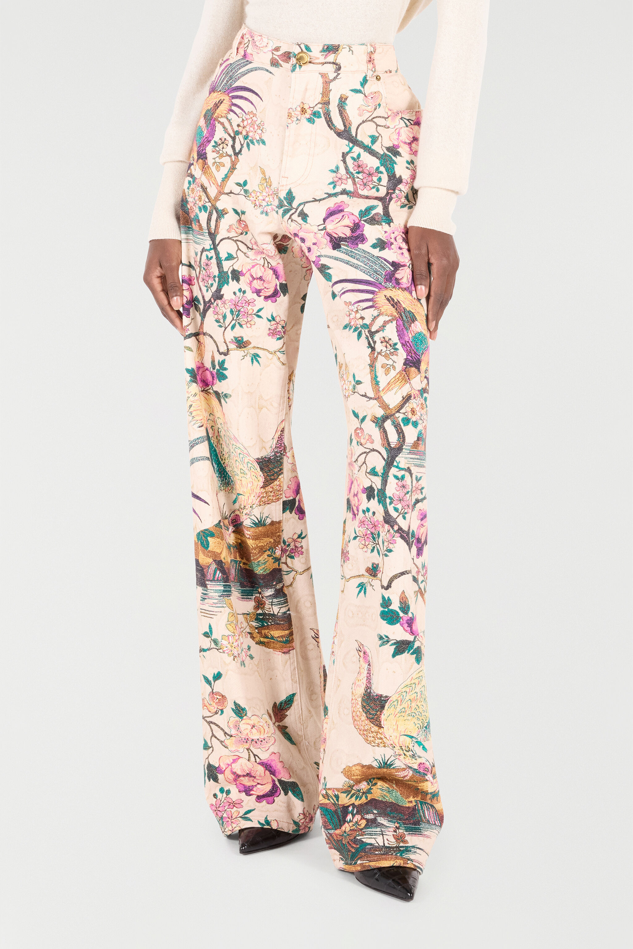 Jeans With Oriental Bird Print - 3