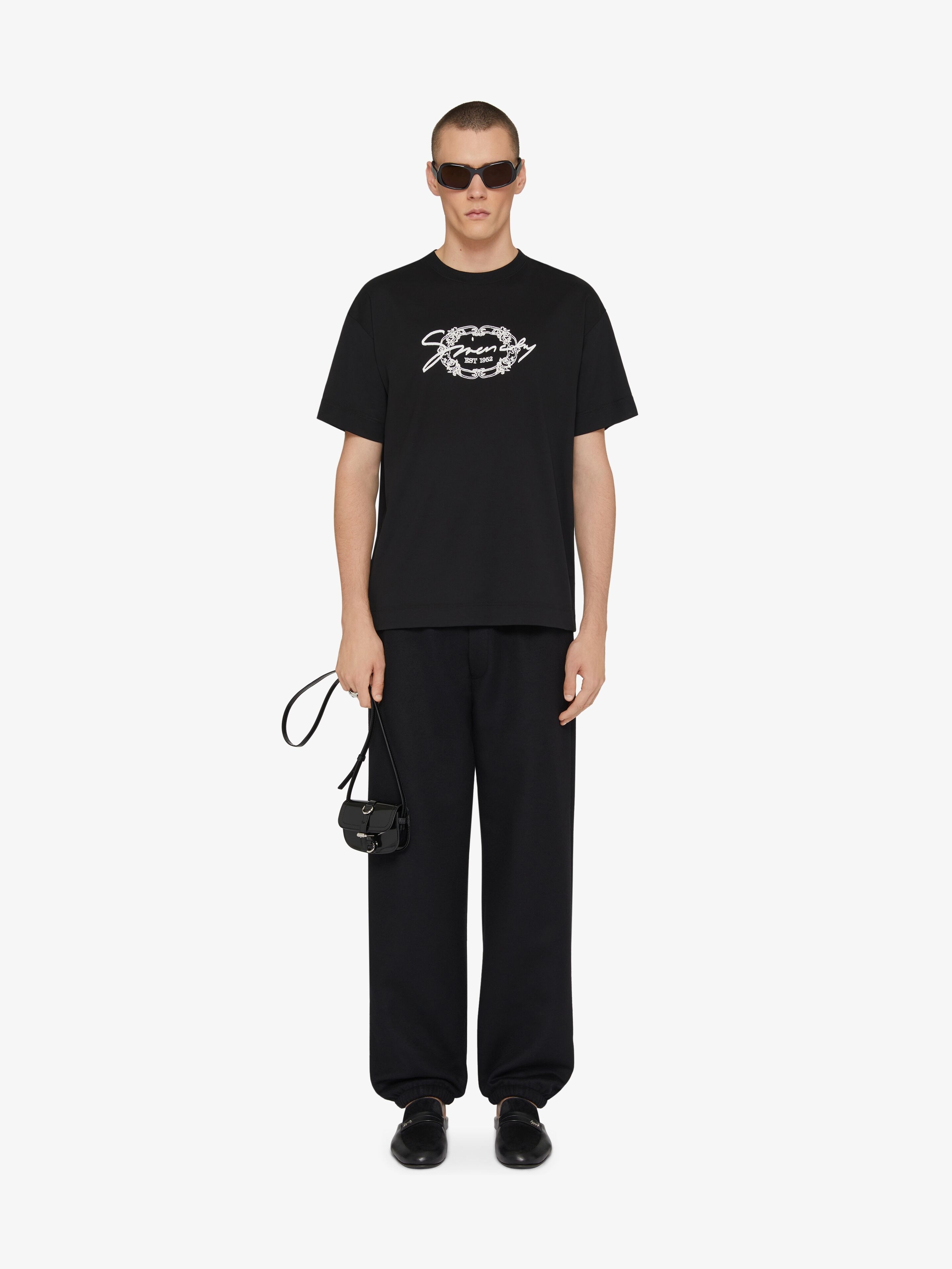 T-SHIRT IN COTTON WITH GIVENCHY MEDALLION - 3