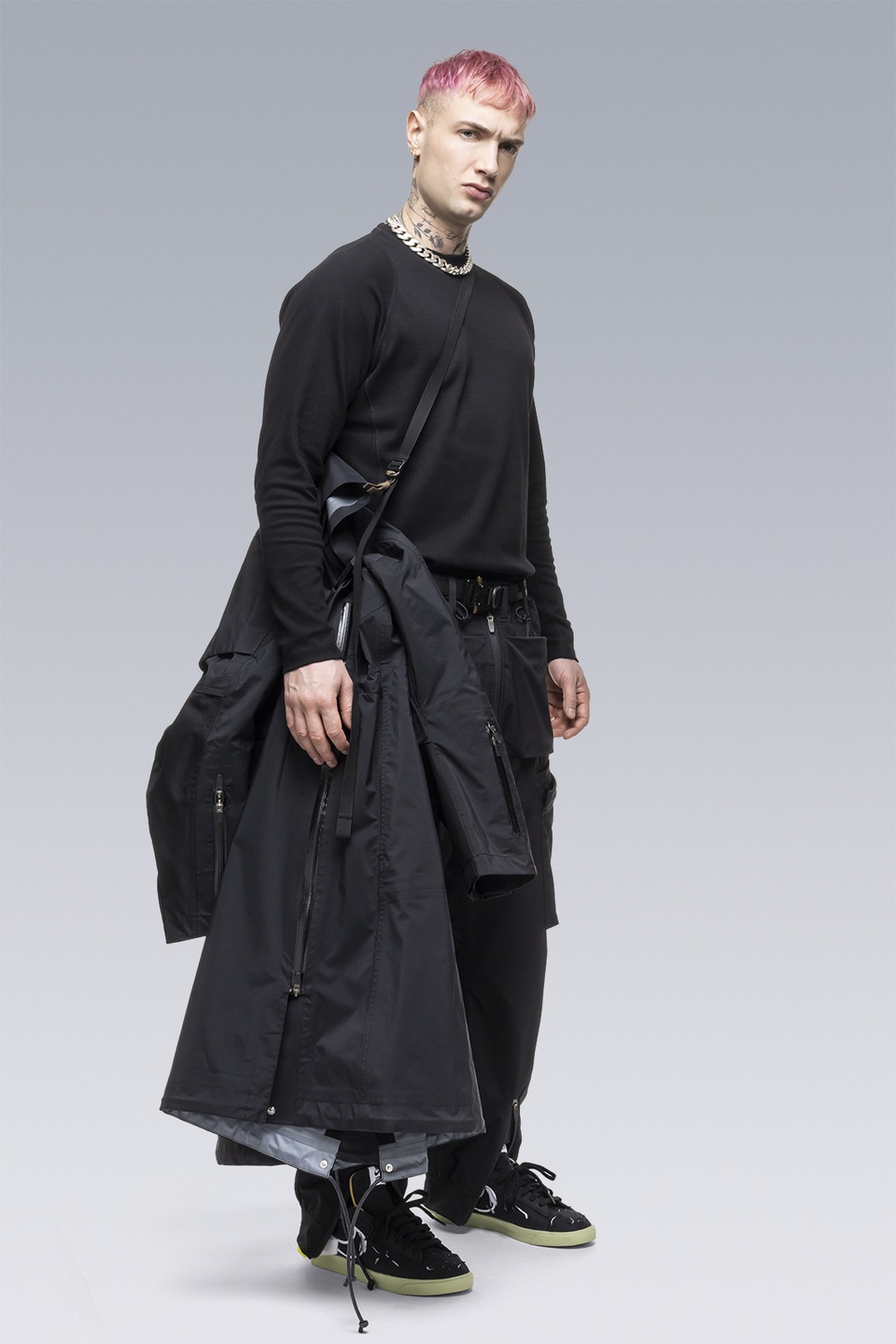 SAC-J2760 sacai / ACRONYM Trench Coat Black - 26