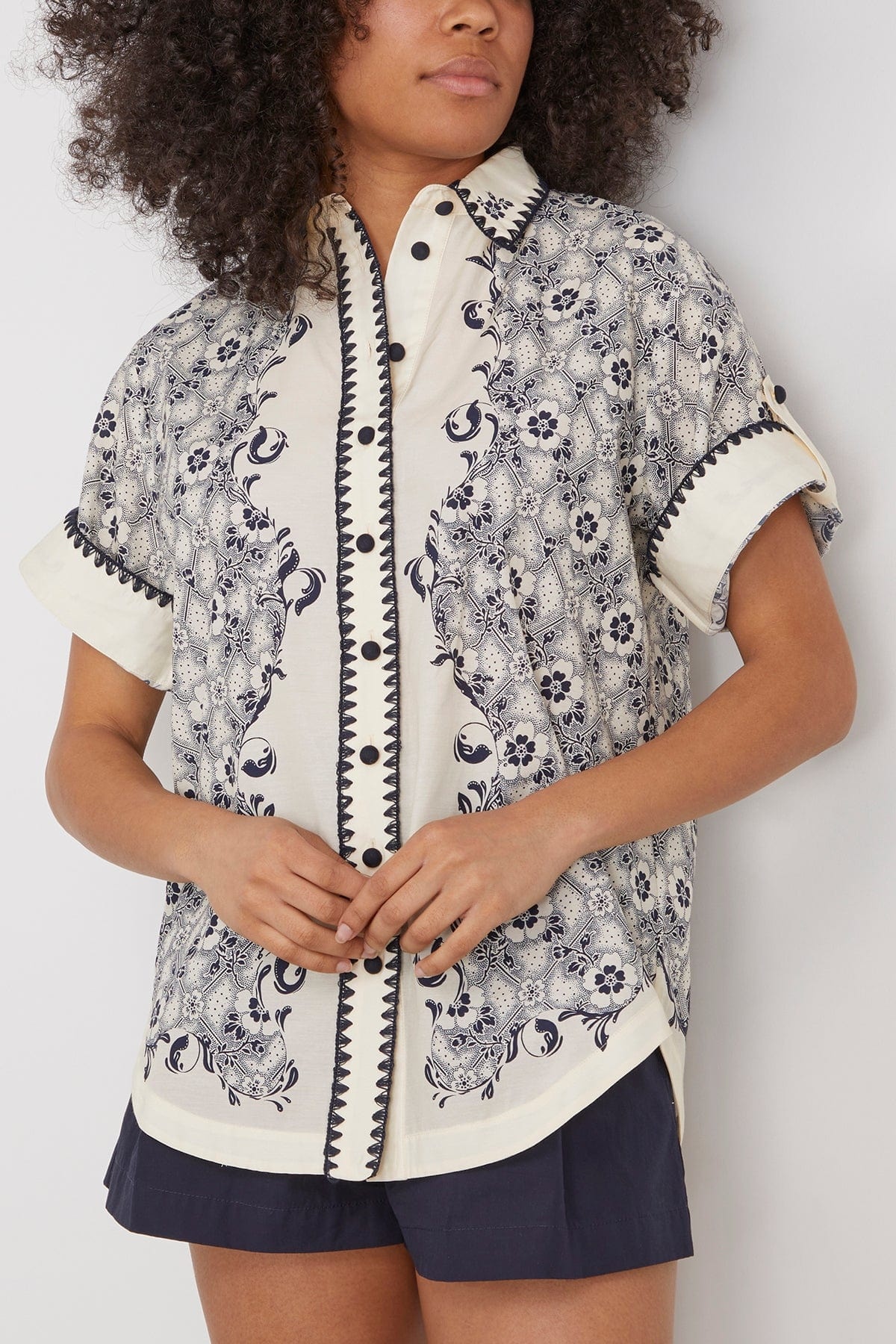 Airlie Shirt in Navy/Cream - 3