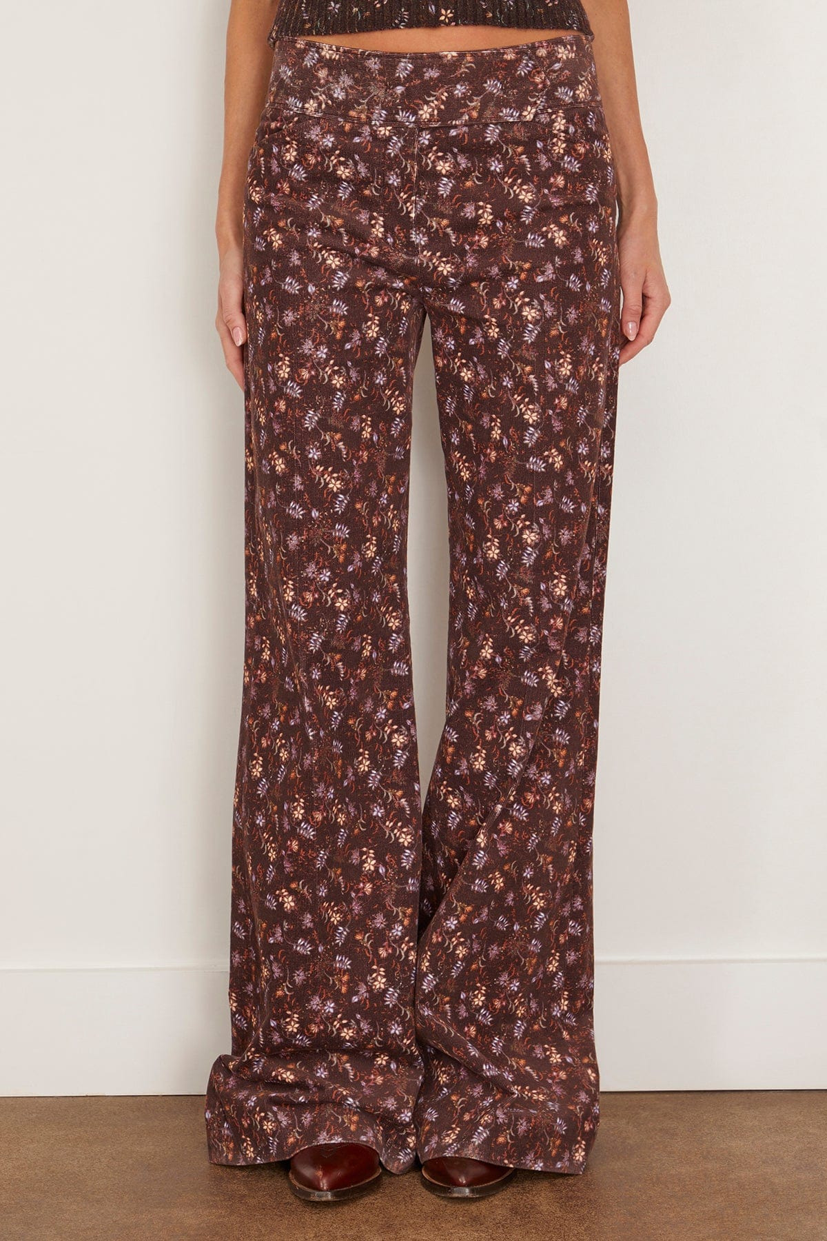 Floral Statement Pant in Winter Blossom Very Dark Brown - 3