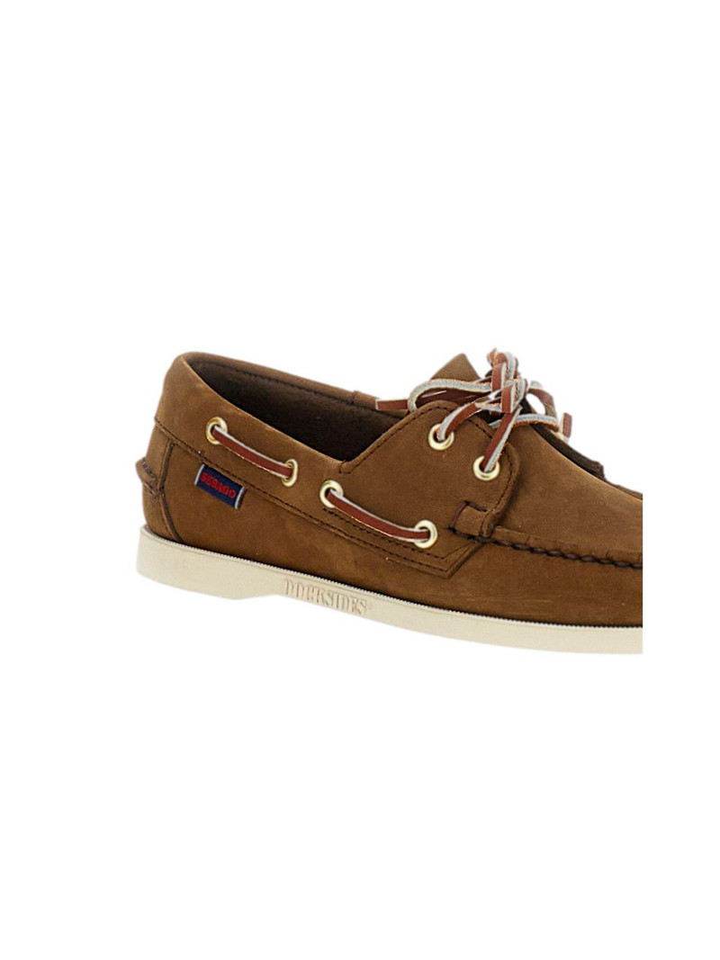 round-toe boat shoes 4