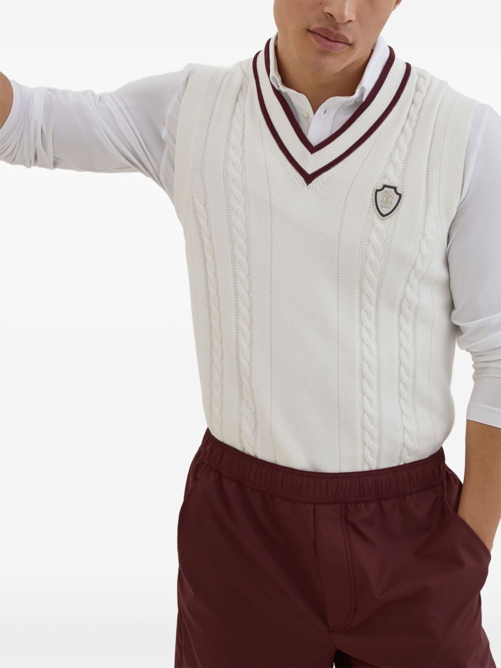 cable-knit V-neck vest - 3