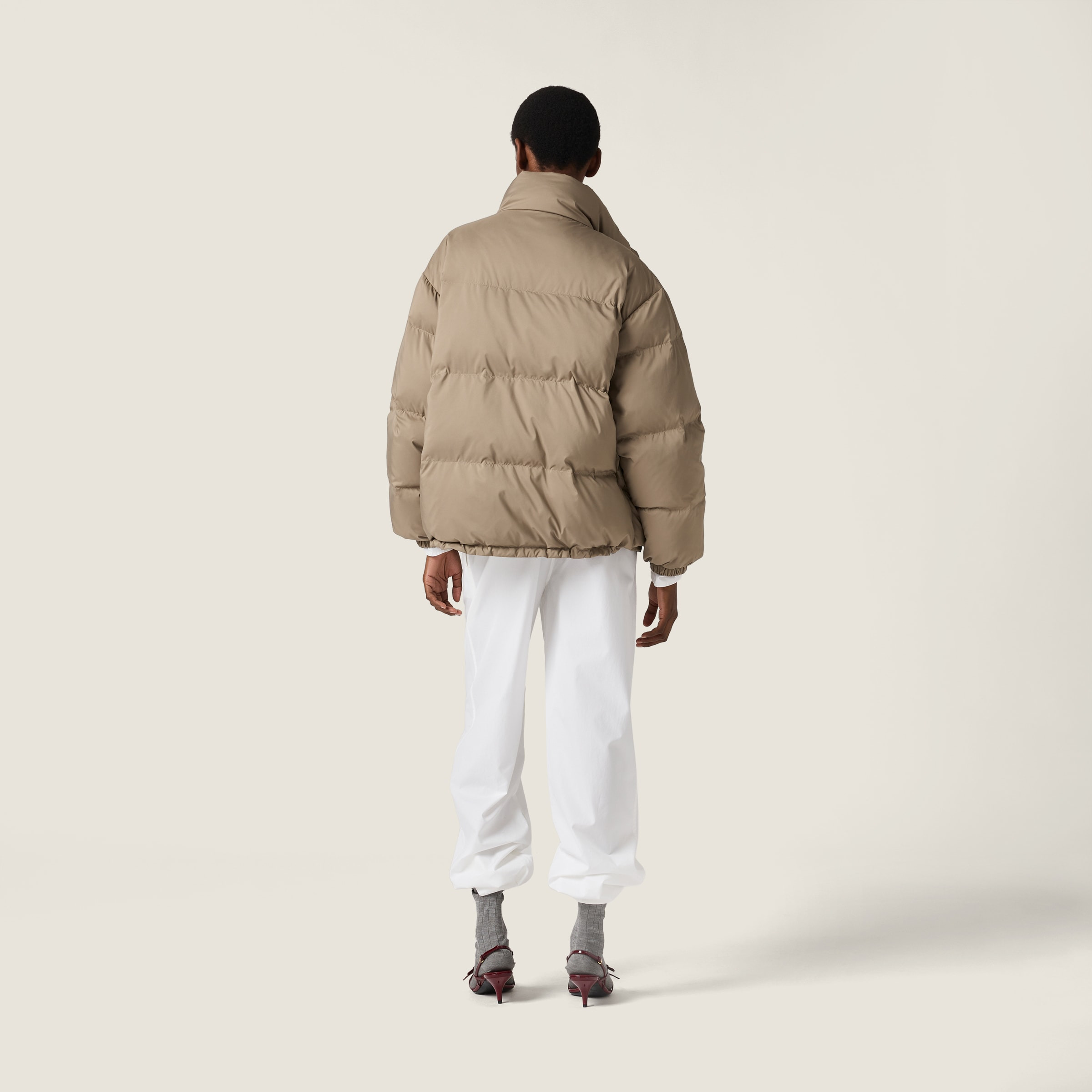 Medium-weight technical pongé down jacket - 3