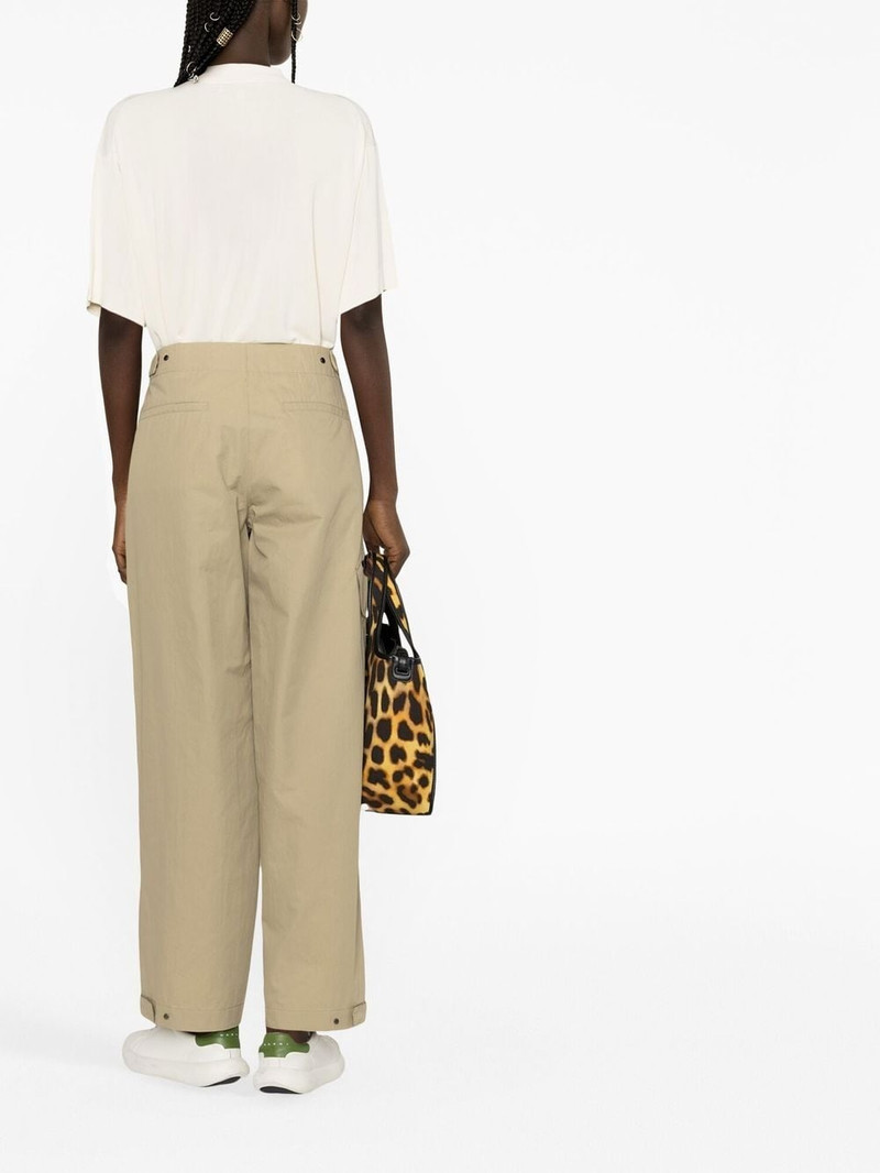 side-patch pocket cropped trousers 4