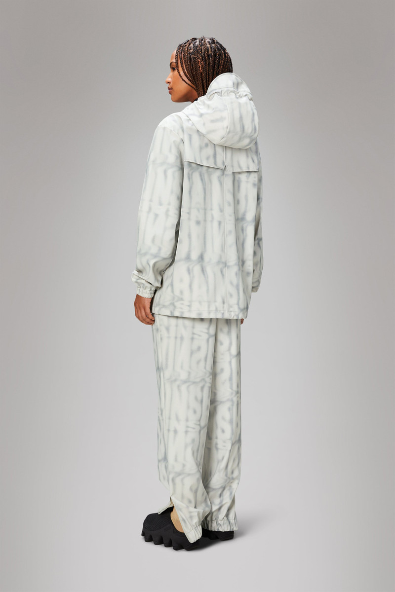 Storm Breaker Spray 3