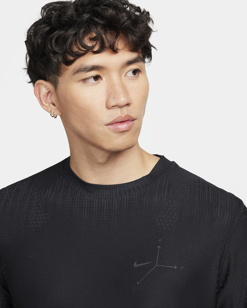 Nike Men's A.P.S. Dri-FIT ADV Short-Sleeve Versatile Top 3