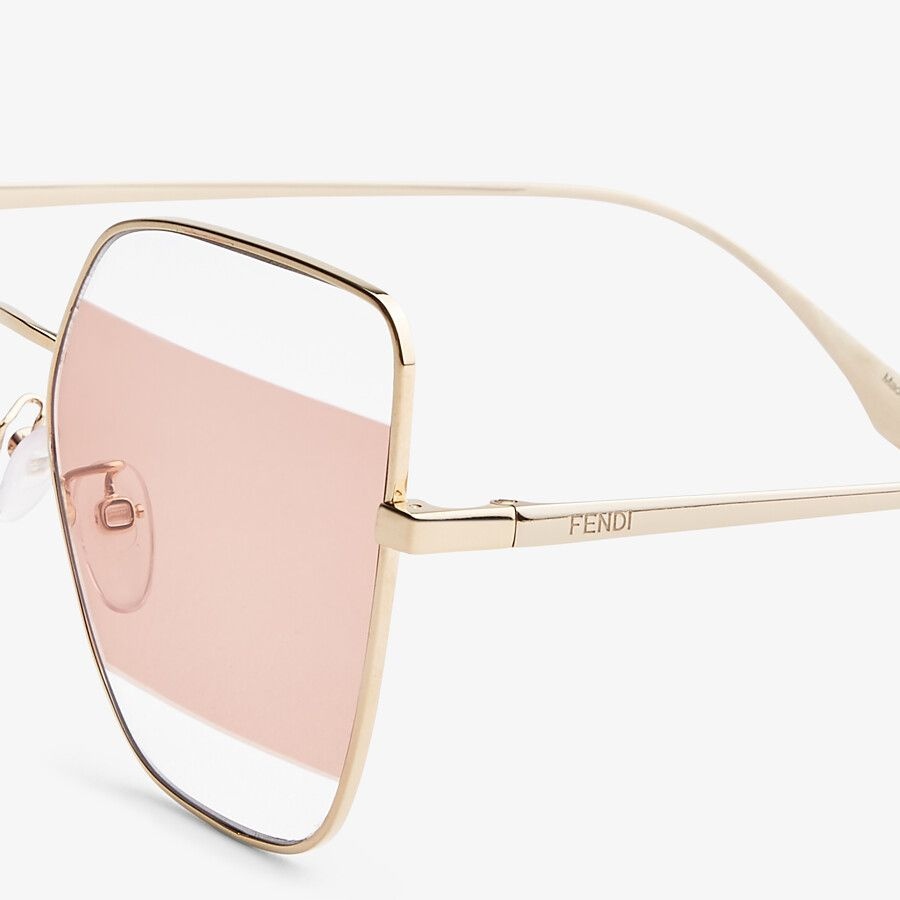 Sunglasses with pink lenses - 3