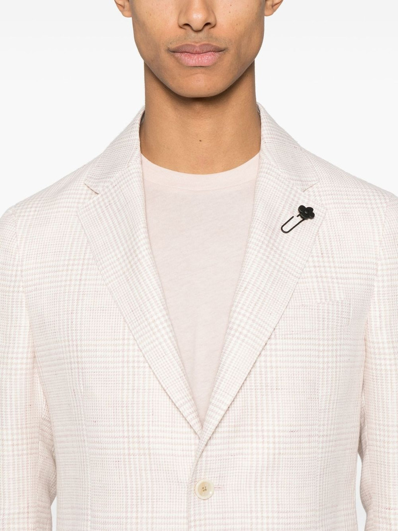 checked blazer 5
