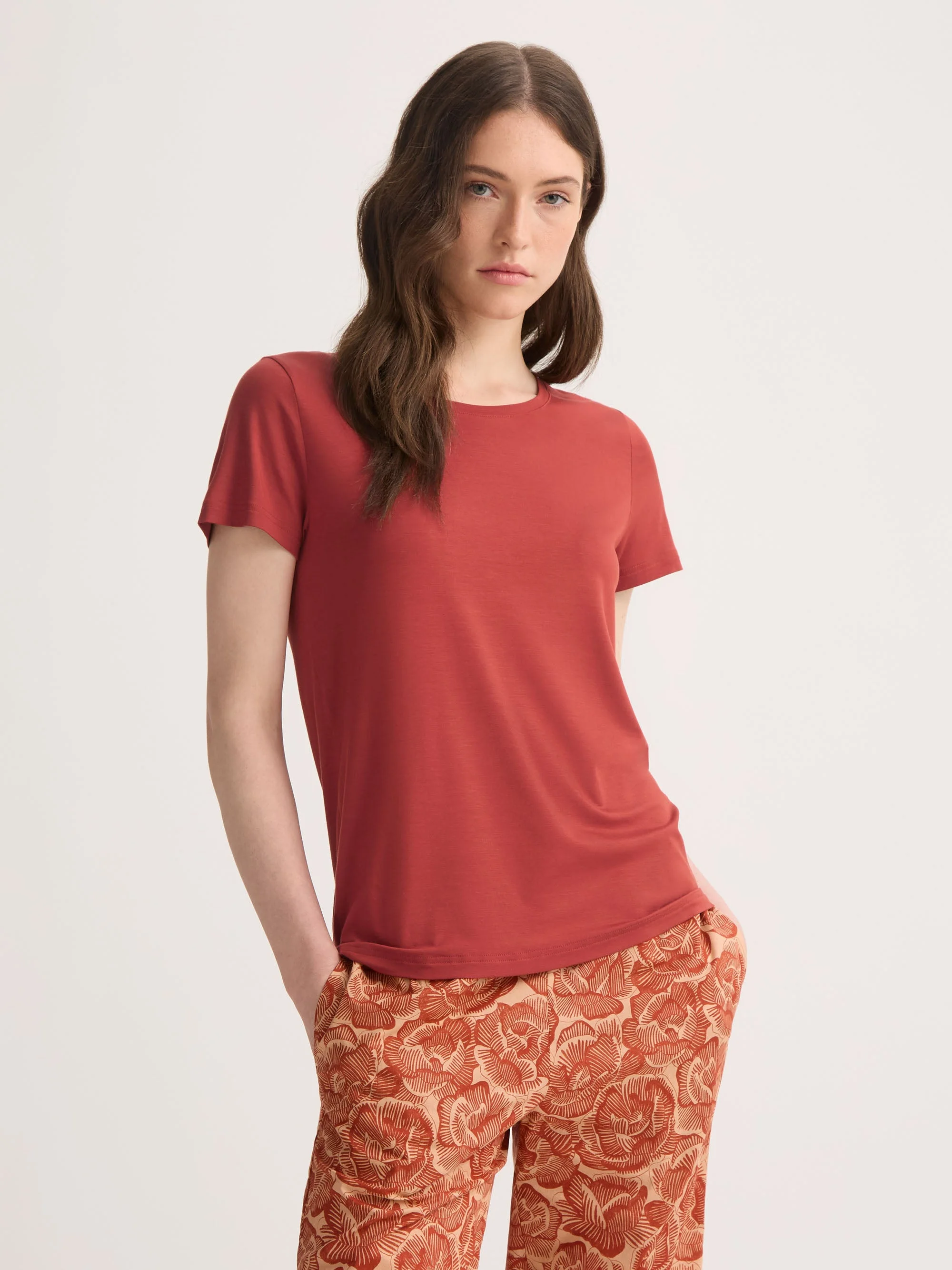 Lara Micro Modal T-Shirt Rose Red - 1