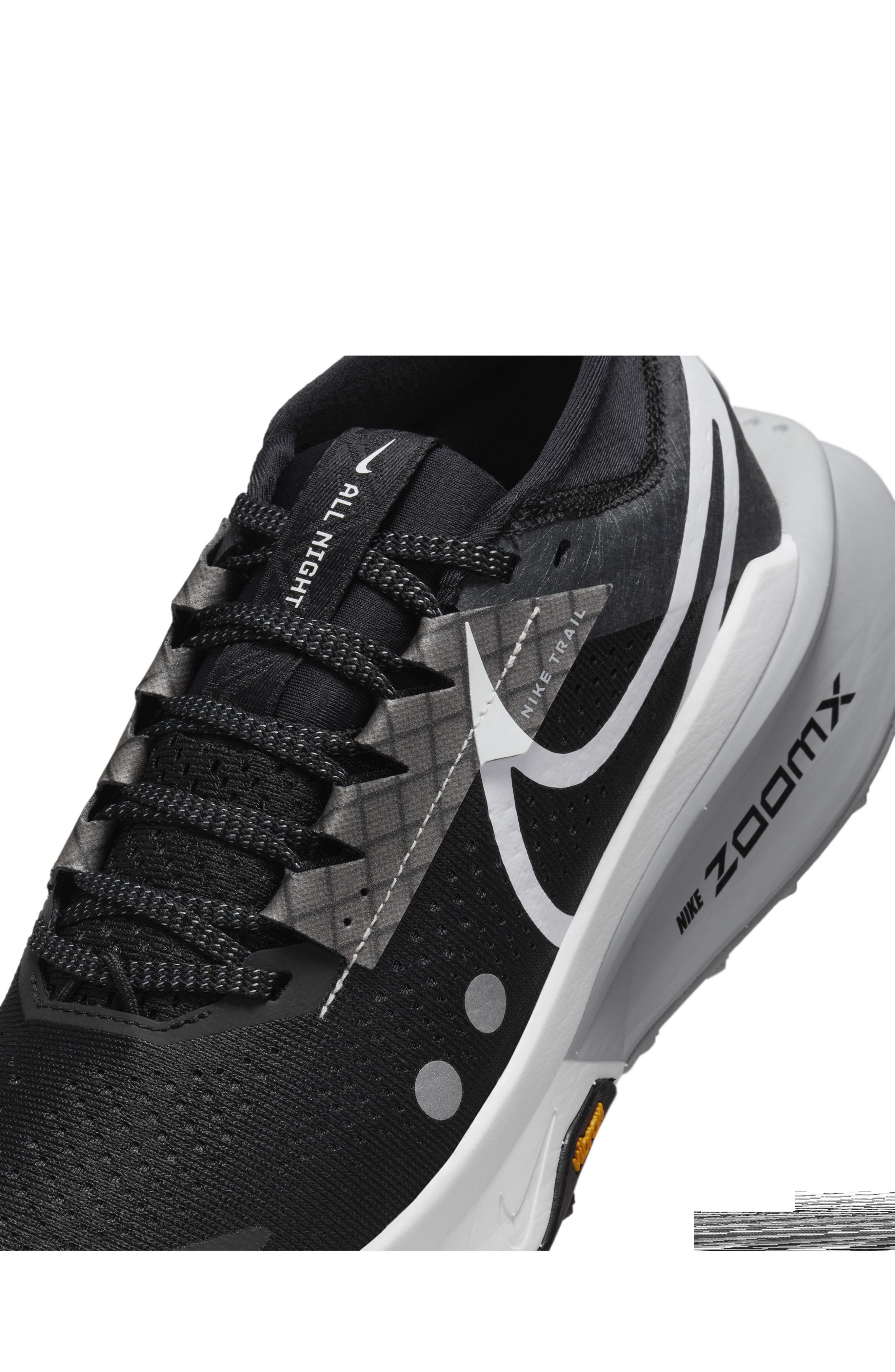Nike Zegama 2 Trail Running Shoe in 001 Black/white at Nordstrom - 9