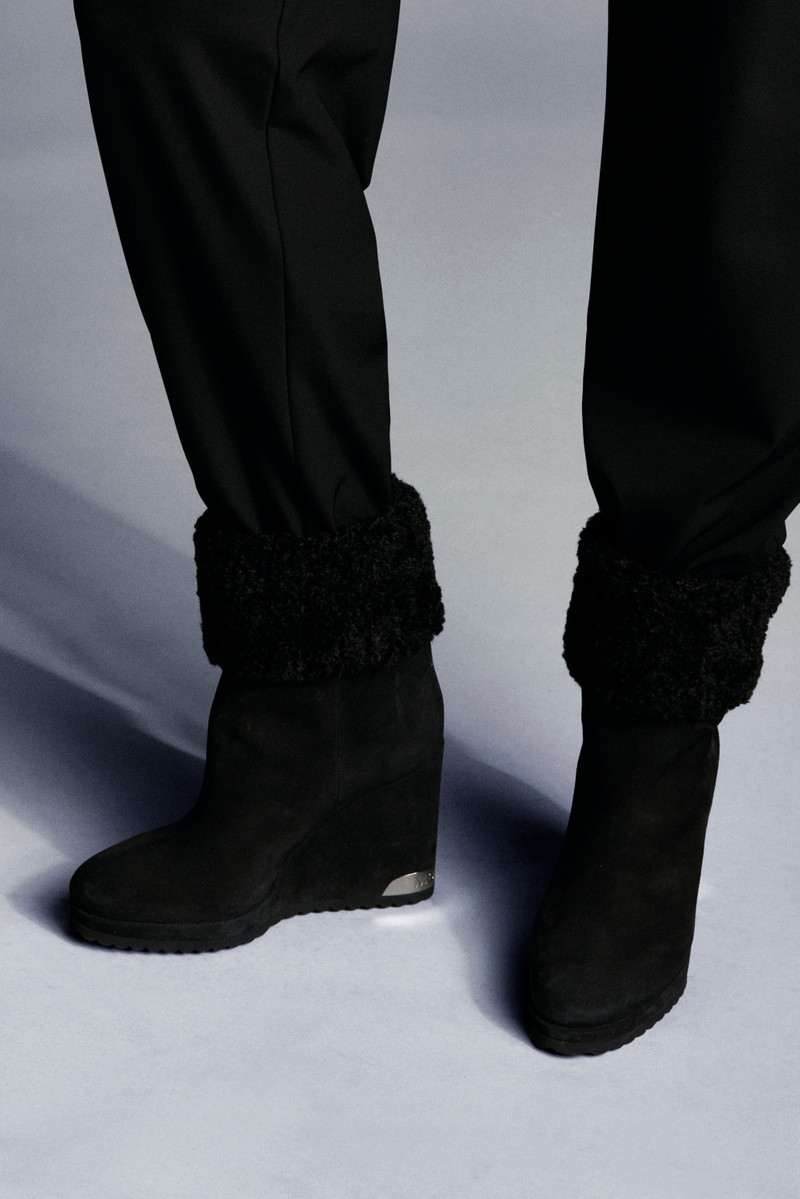 Moncler W Short Wedge Boots outlook