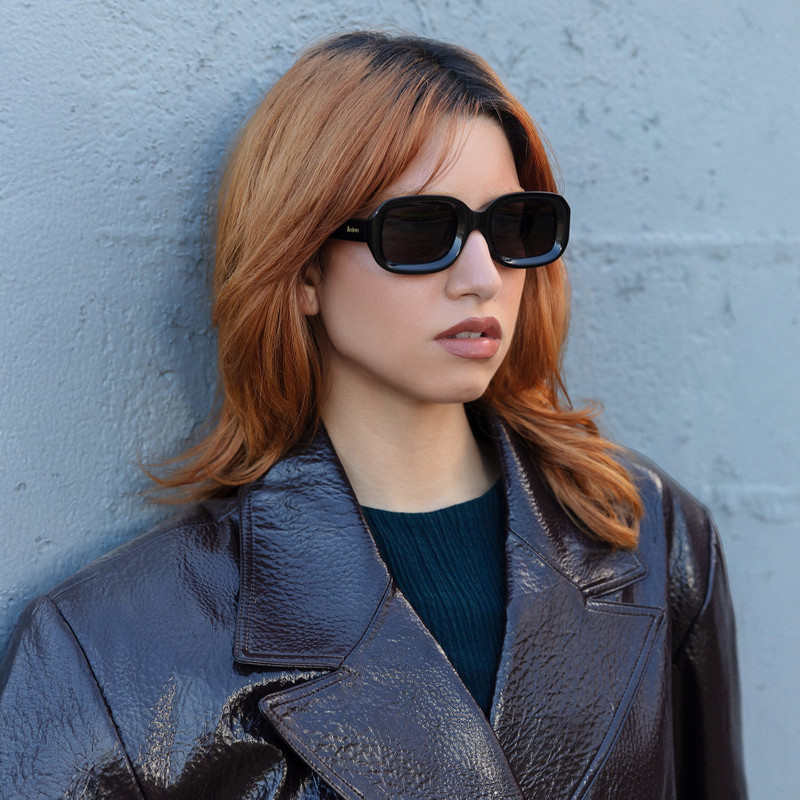illesteva Vinyl Sunglasses outlook