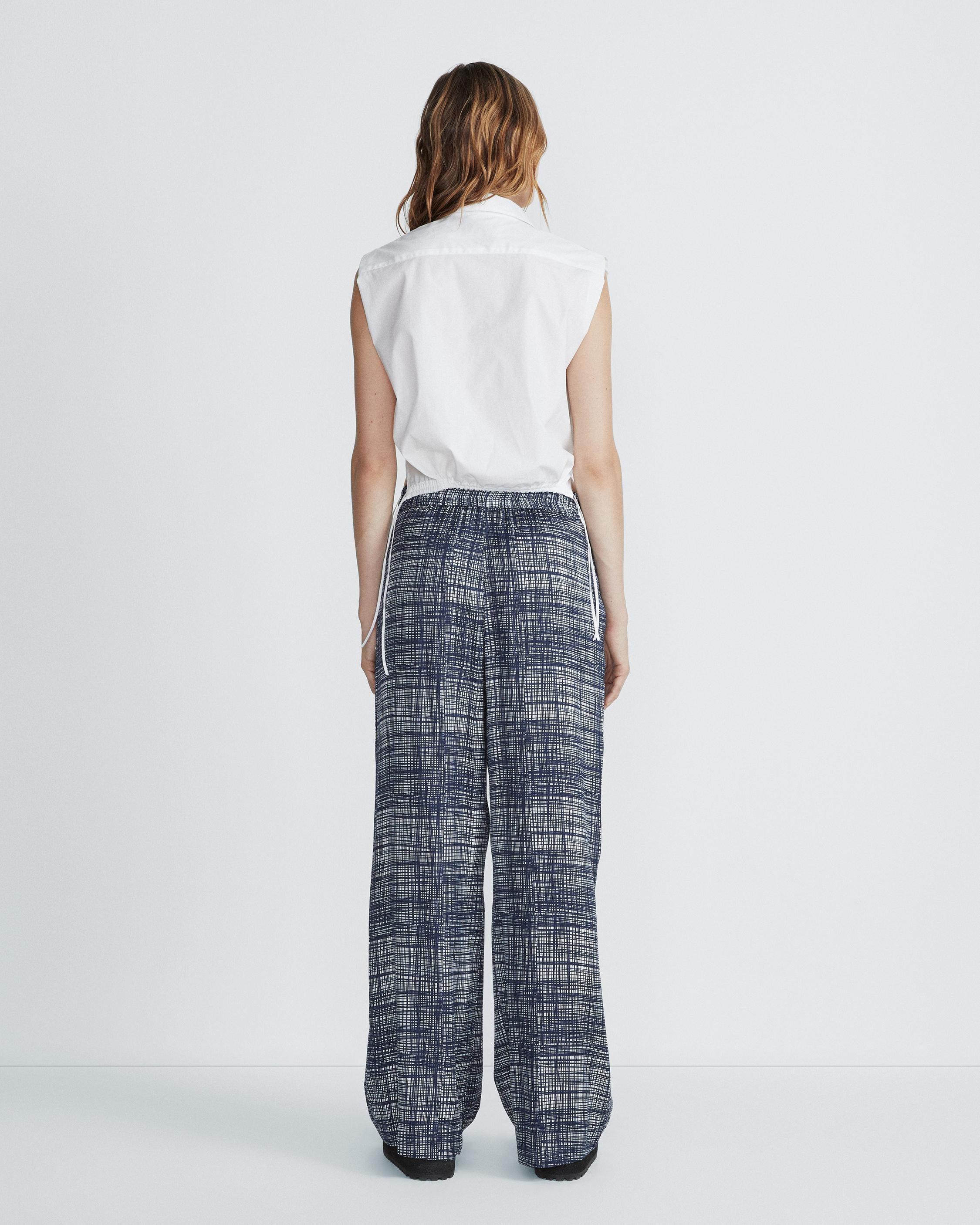 Tara Wide-Leg Pant
Printed Silk Pant - 5