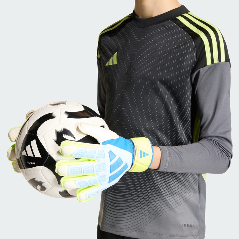PREDATOR GOALKEEPER GLOVE MATCH FINGERSAVE JUNIOR 6