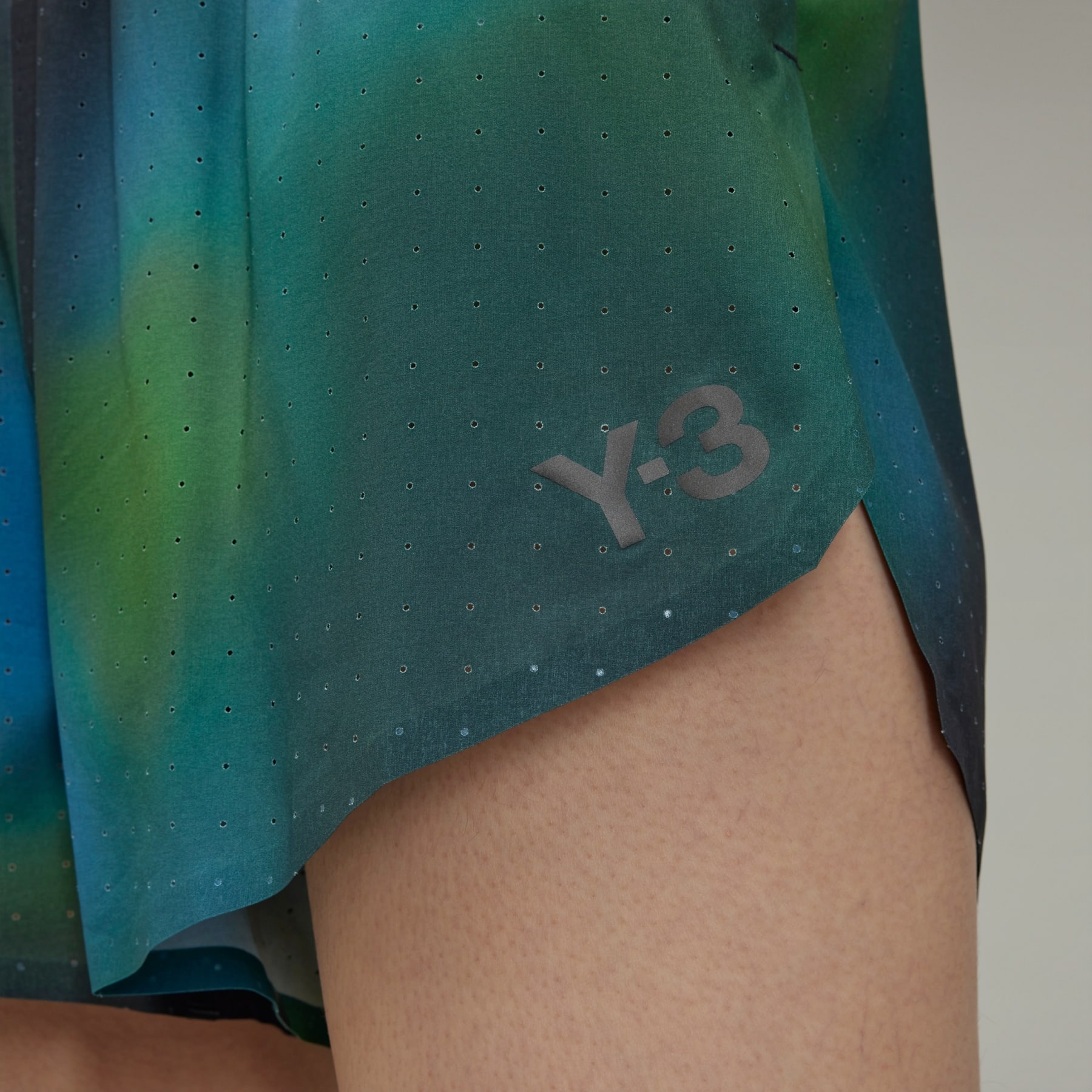 Y-3 Allover Print Running Shorts - 6