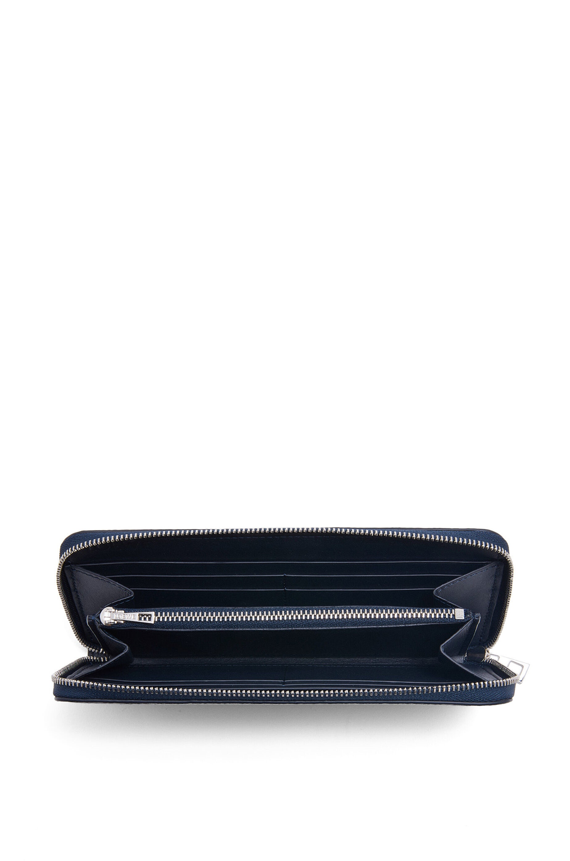 Zip around wallet in soft grained calfskin - 4