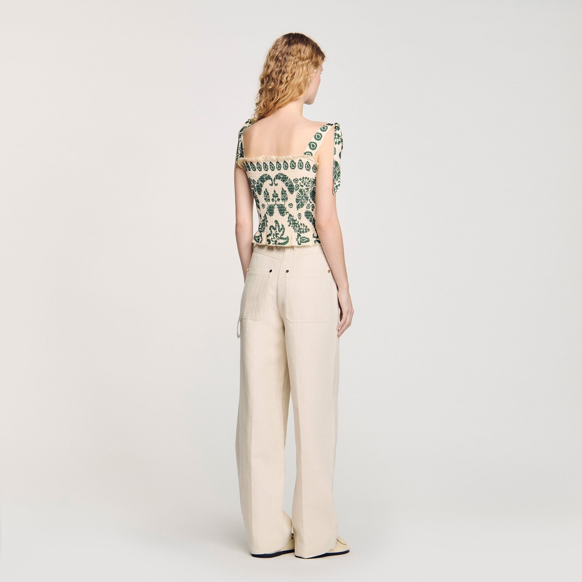 FLORAL MOTIF SMOCKED TOP - 5