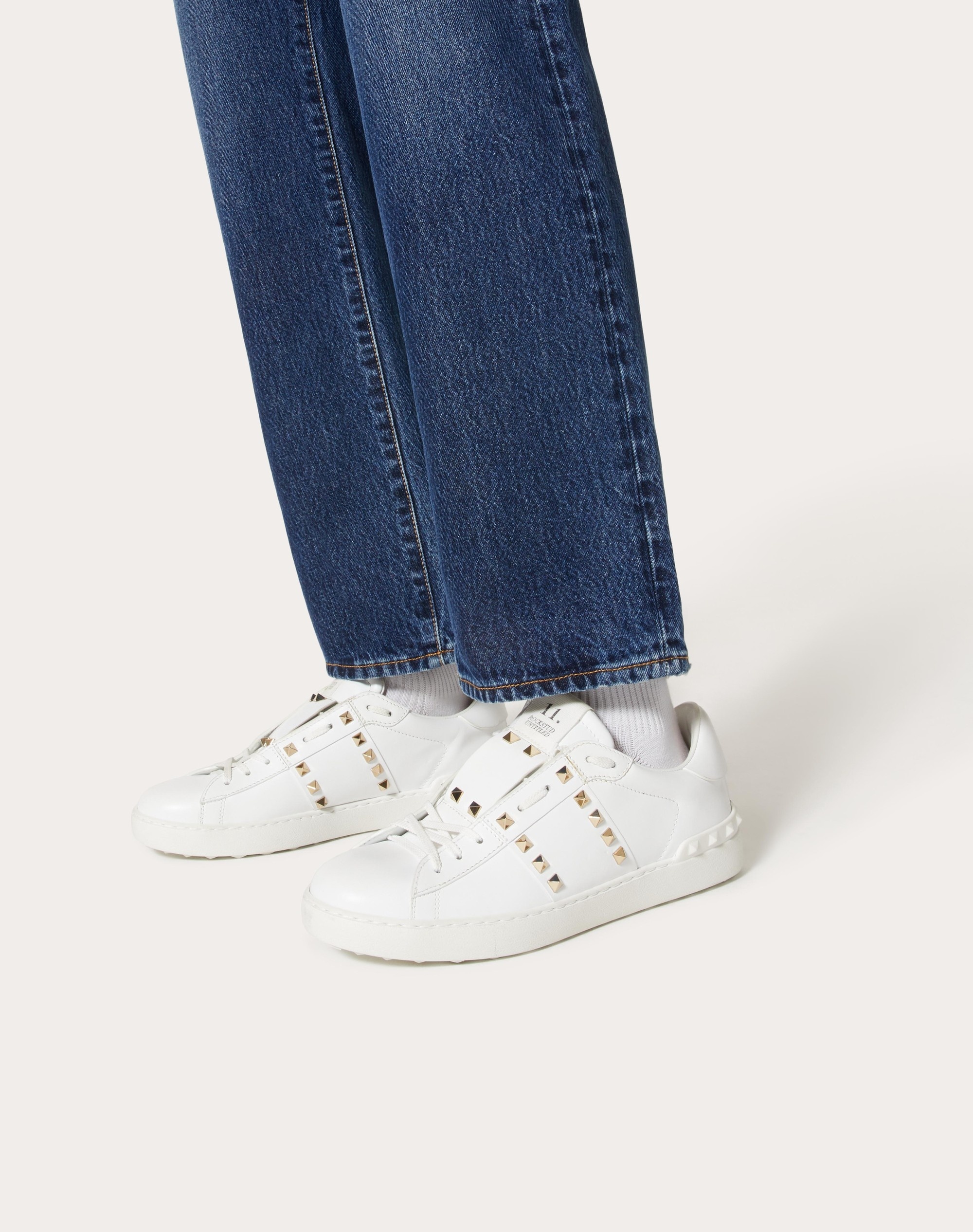 CALFSKIN ROCKSTUD UNTITLED SNEAKER - 6