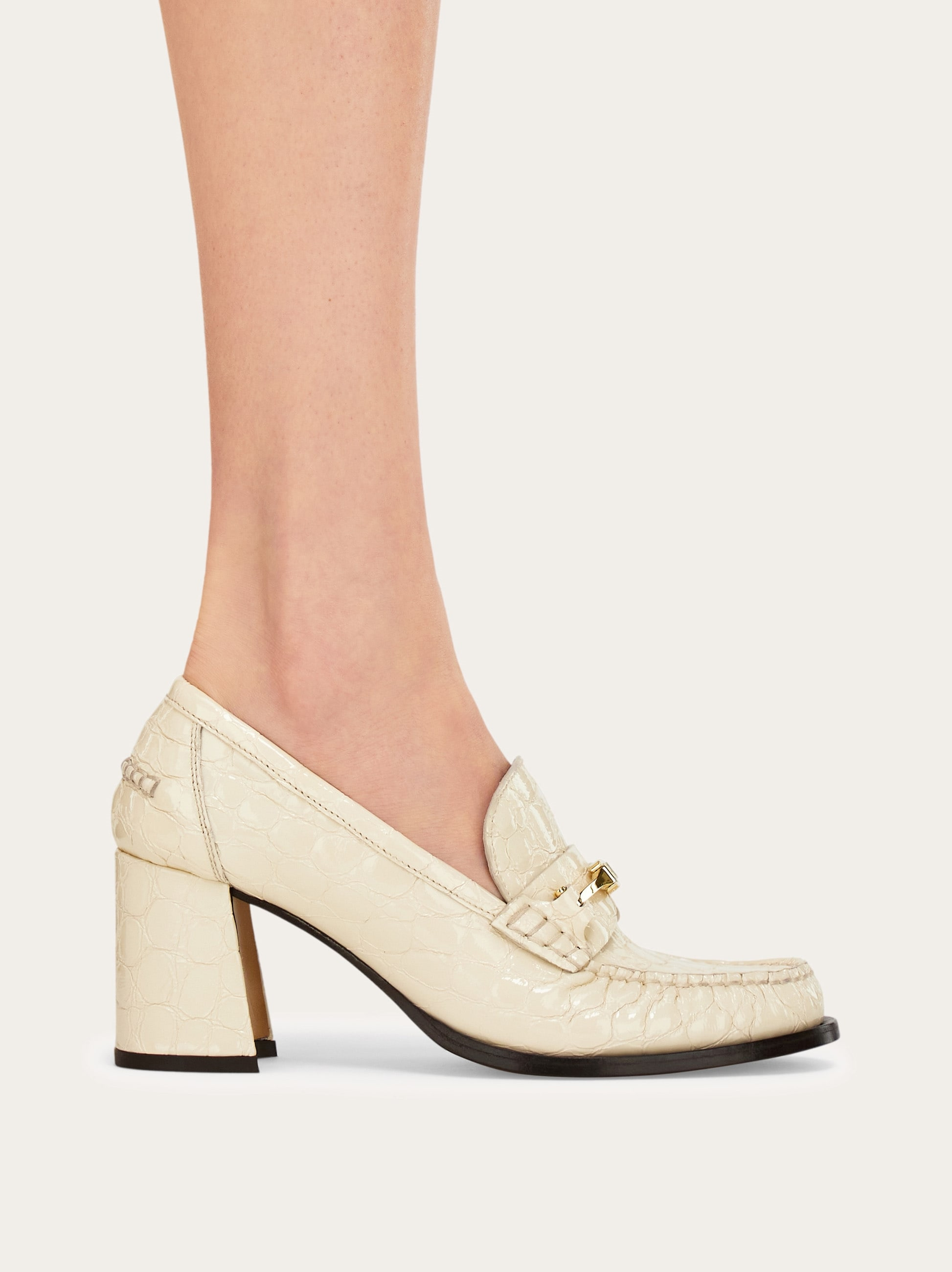 F buckle heeled loafer - 4