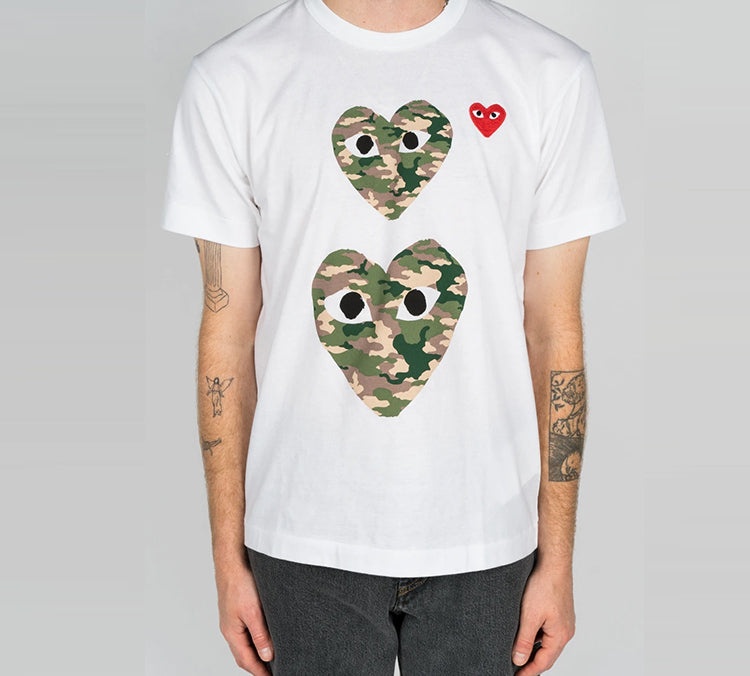 COMME des GARCONS PLAY Camouflage Two Heats Logo Tee 'White' AZ-T246-051-1 - 3