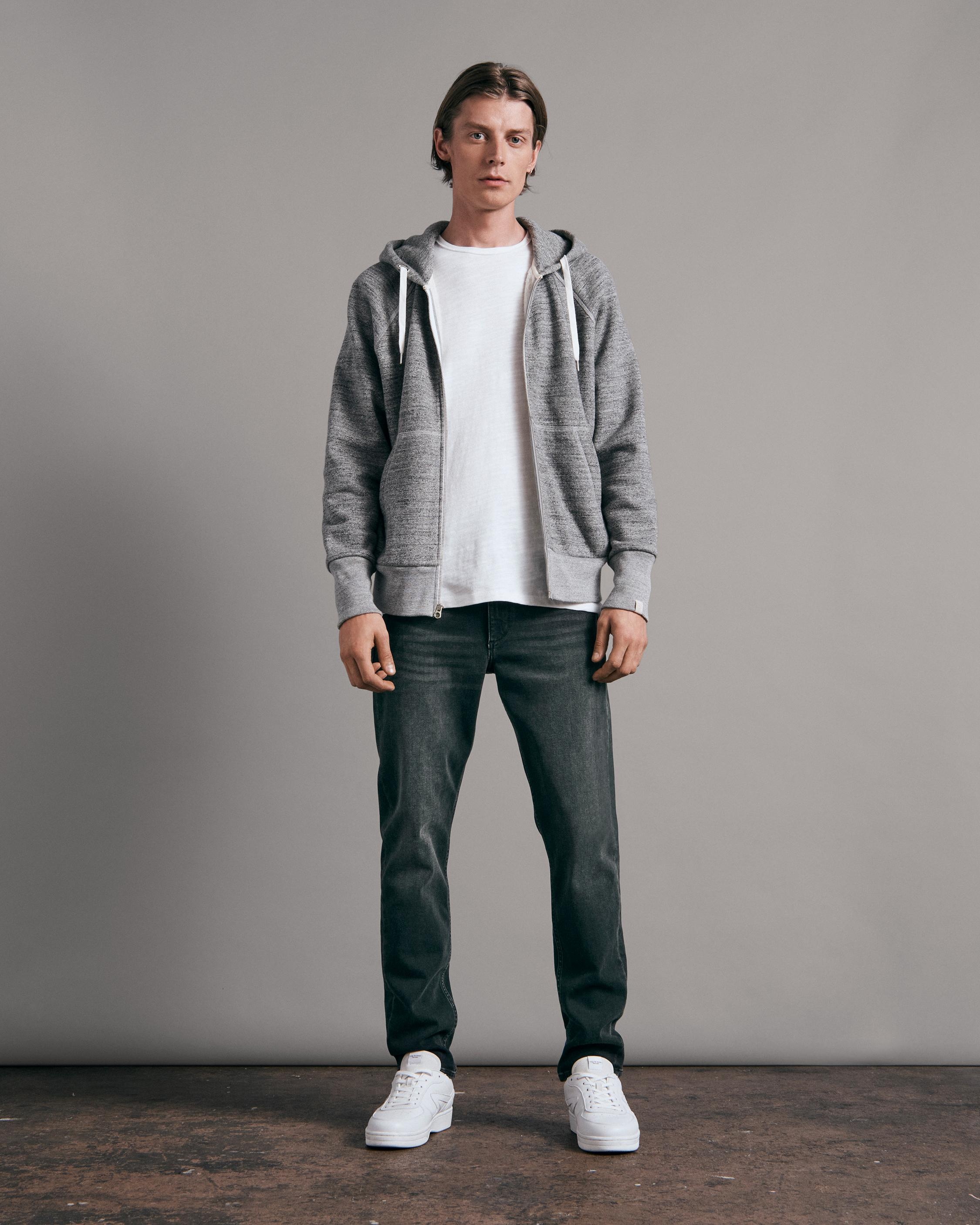 Fit 2 - Kain
Slim Fit Black Loopback Jean - 3