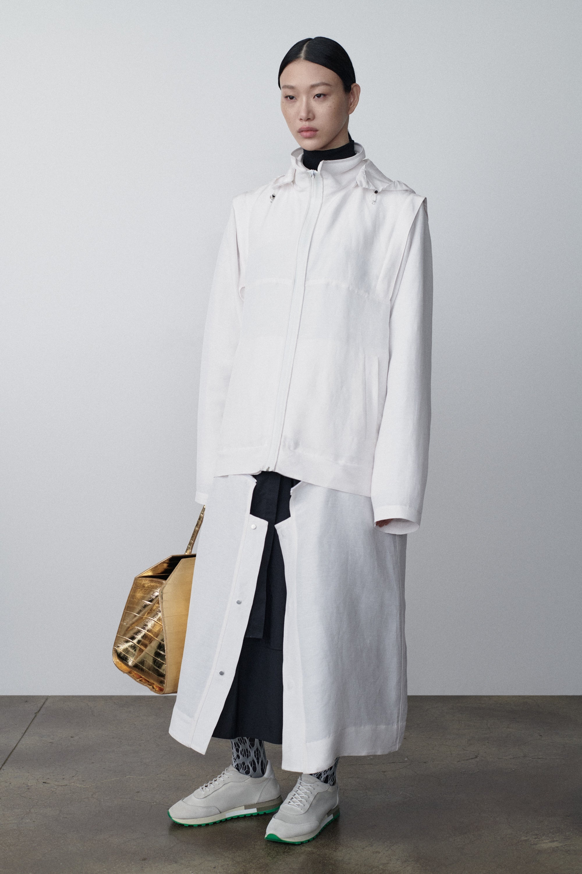 Milvran Coat in Linen and Silk - 3