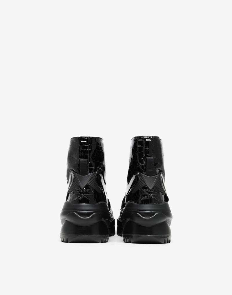 Maison Margiela MM x Reebok Tabi Instapump Fury Lo outlook