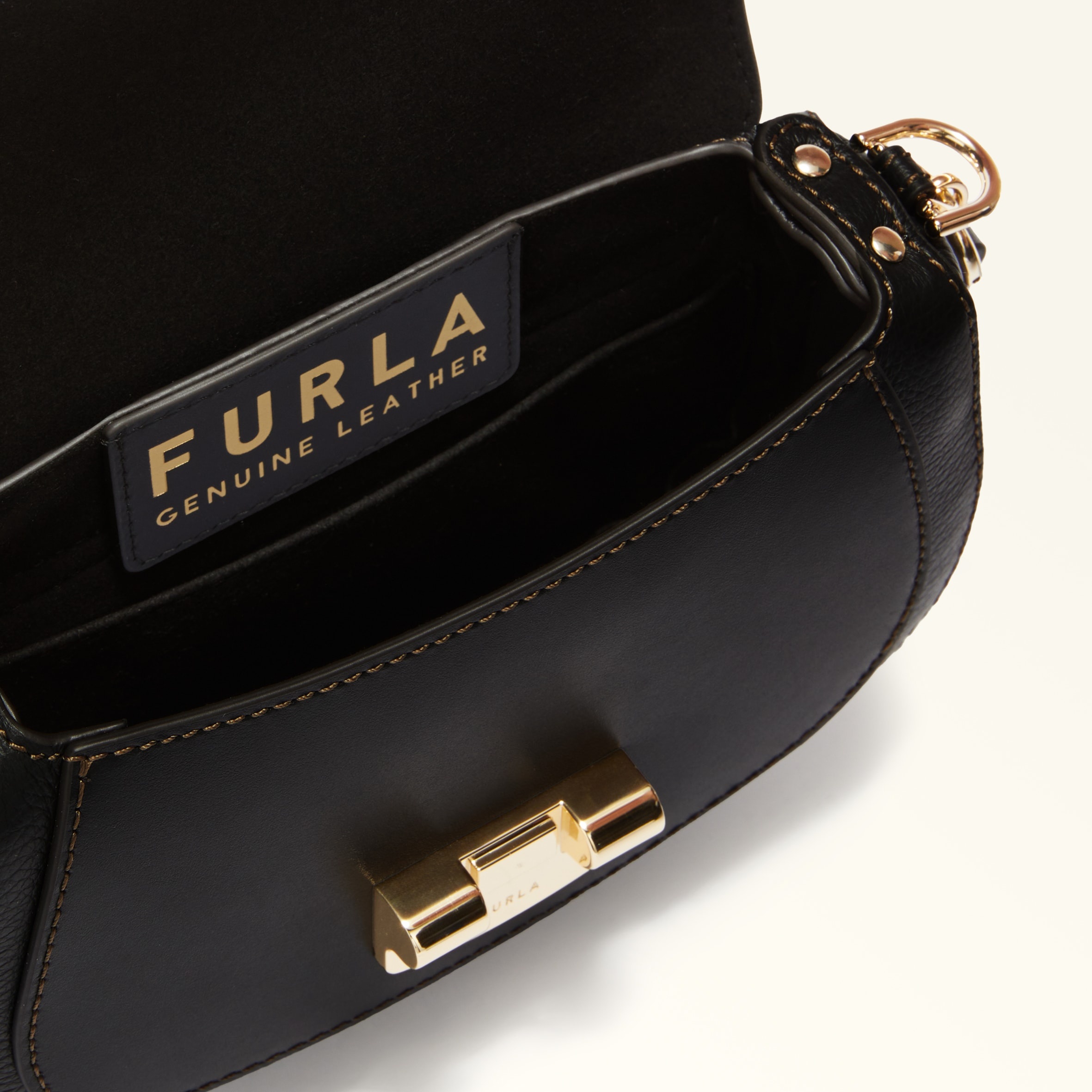 Furla Club 2 - 3