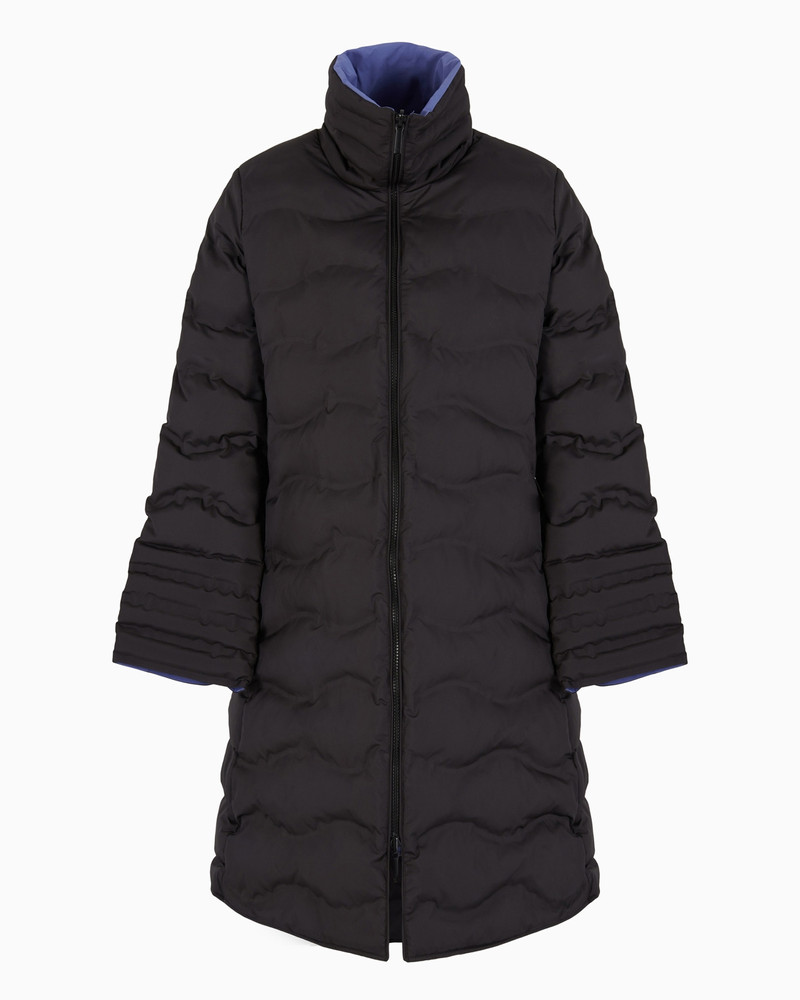 Water-repellent, reversible three-quarter length jacket in wavy quilted nylon 1