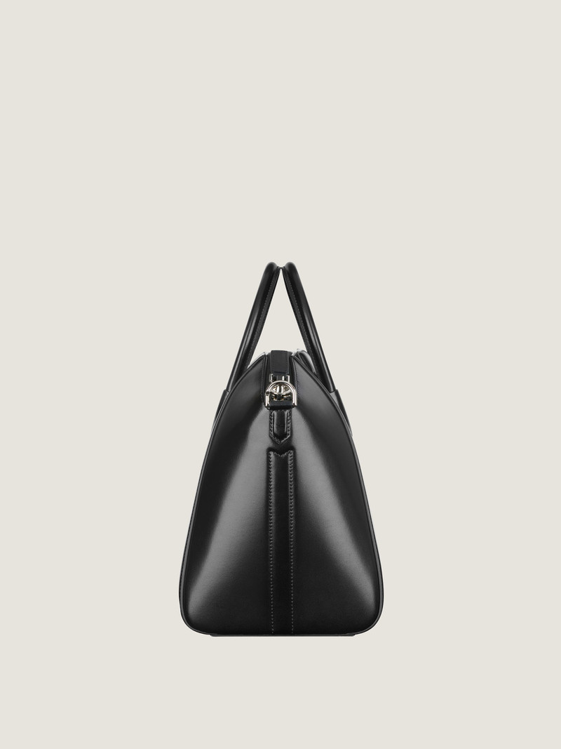 Givenchy MEDIUM ANTIGONA BAG outlook