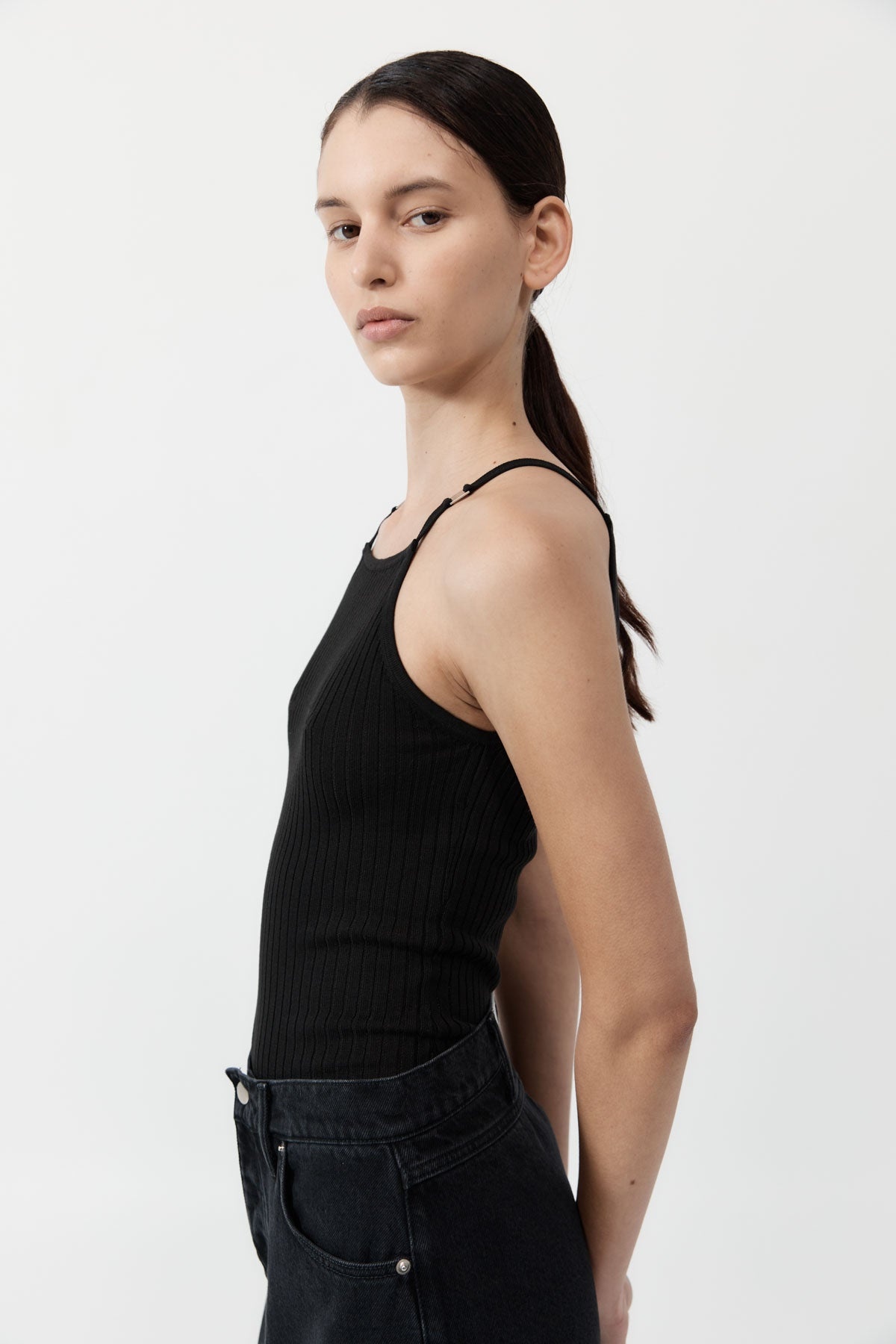 Square Tank - Black - 3