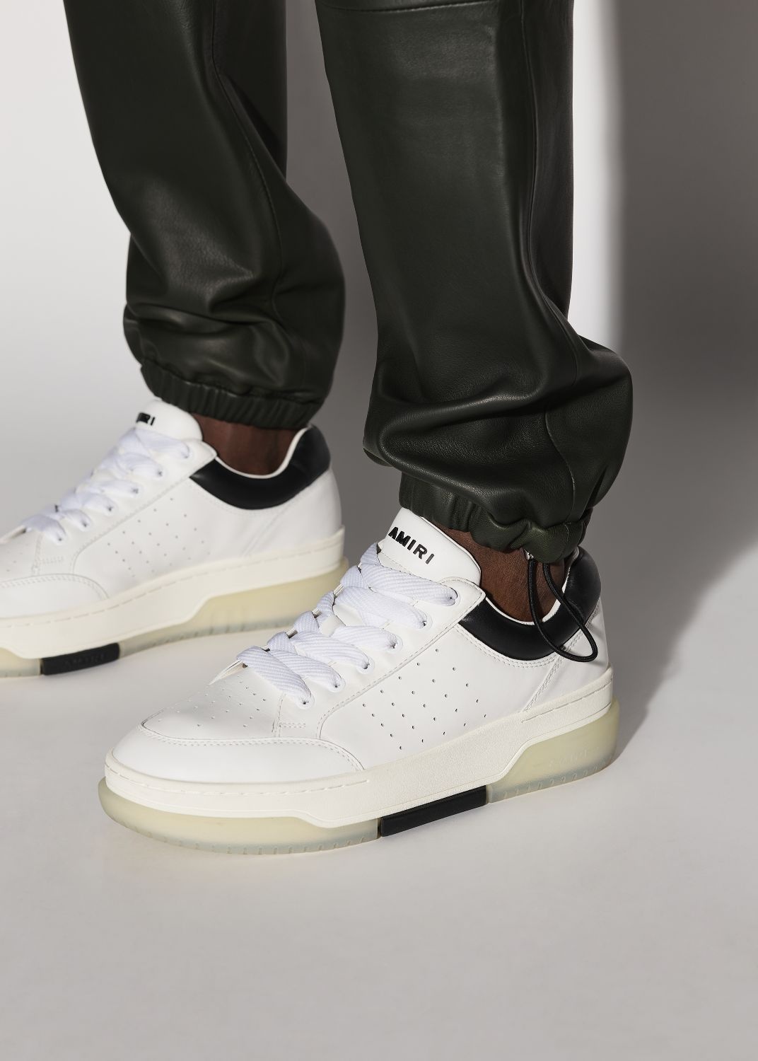 LEATHER JOGGER - 8