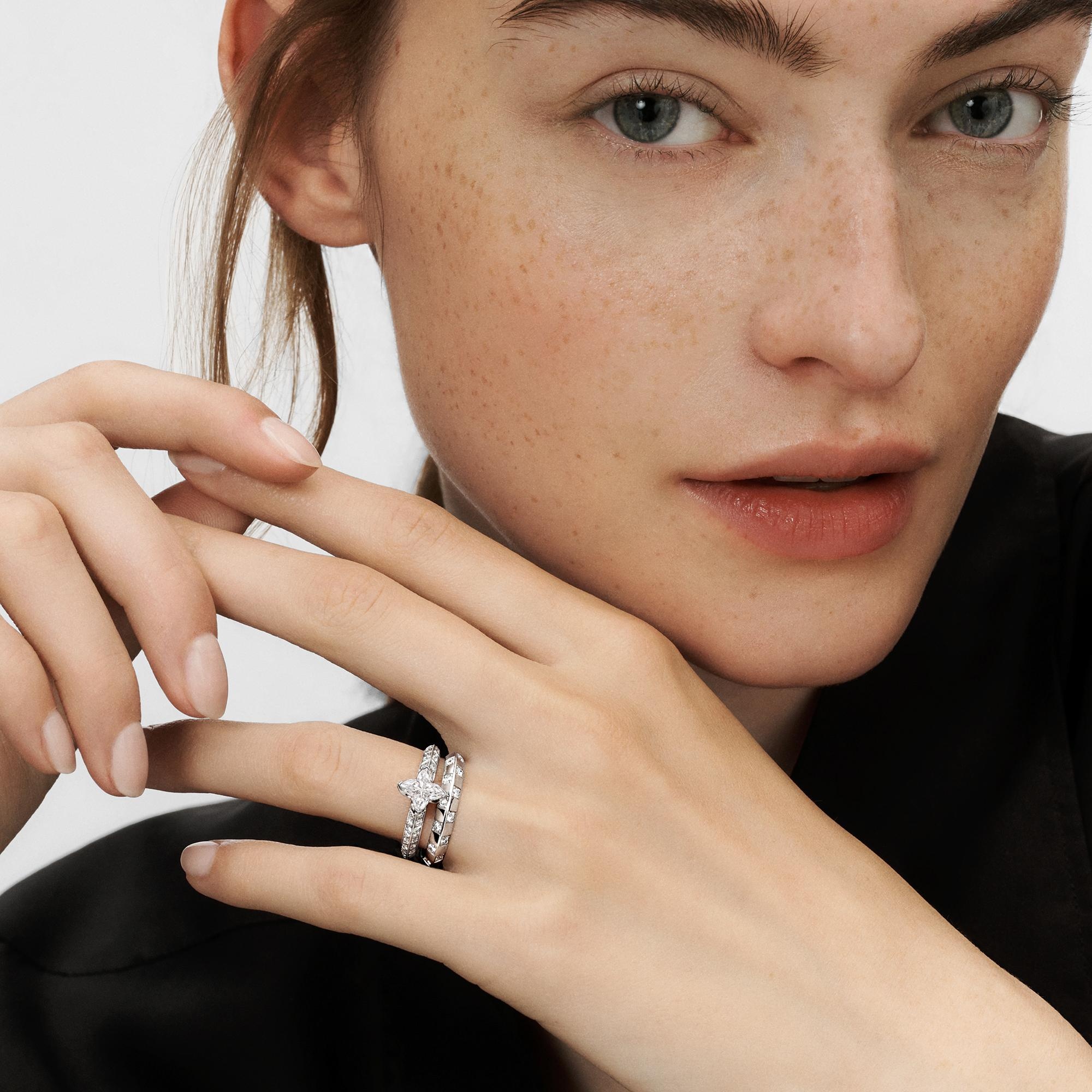 Louis Vuitton Damier Ring, White Gold and diamonds