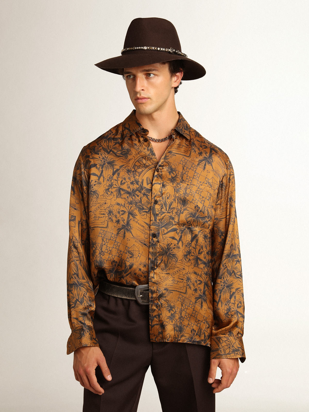 Men's golden brown shirt with notebook print - 2