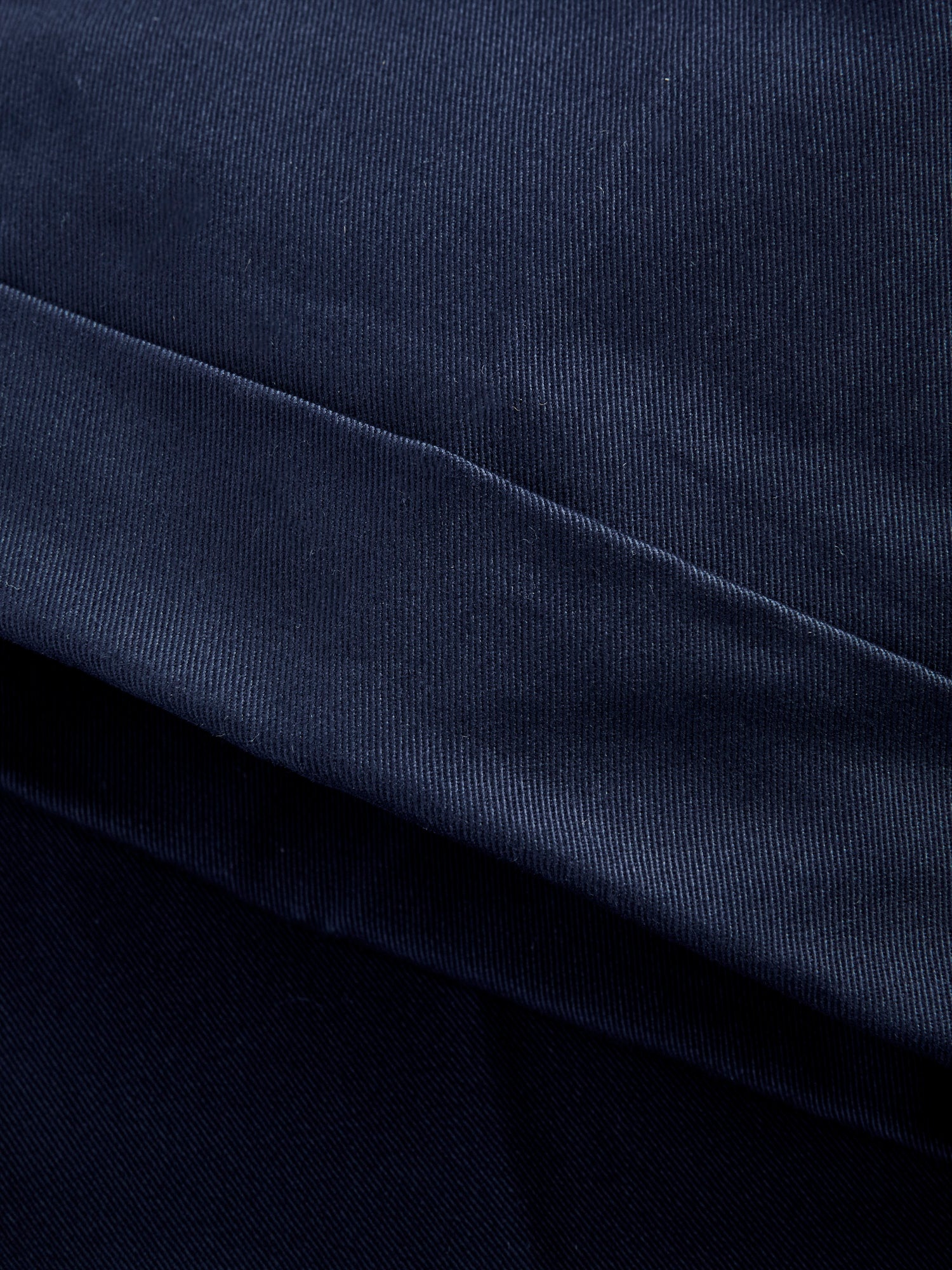 2-Pleat Twill Trousers in Navy - 9