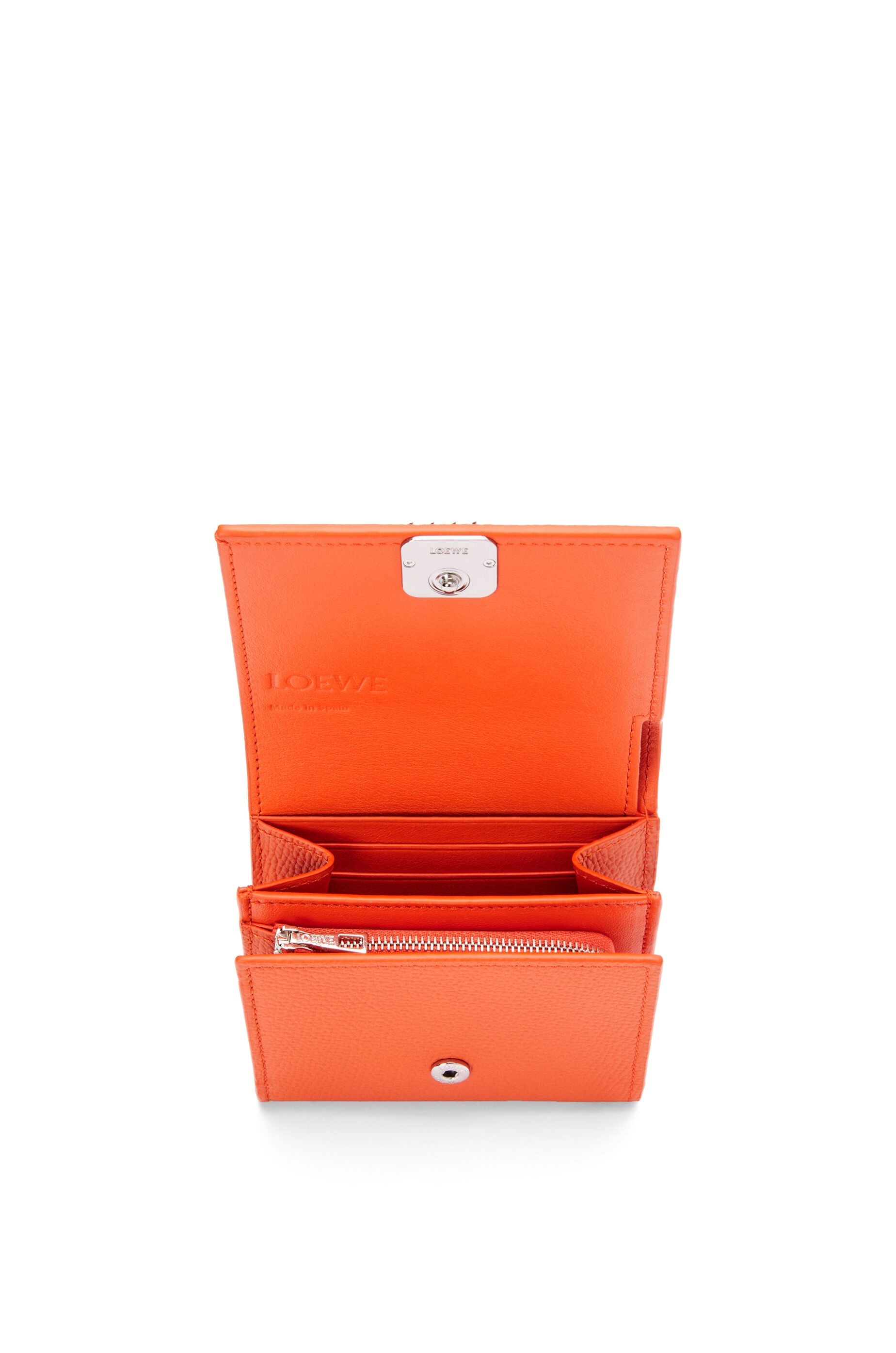 Anagram compact flap wallet in pebble grain calfskin - 4