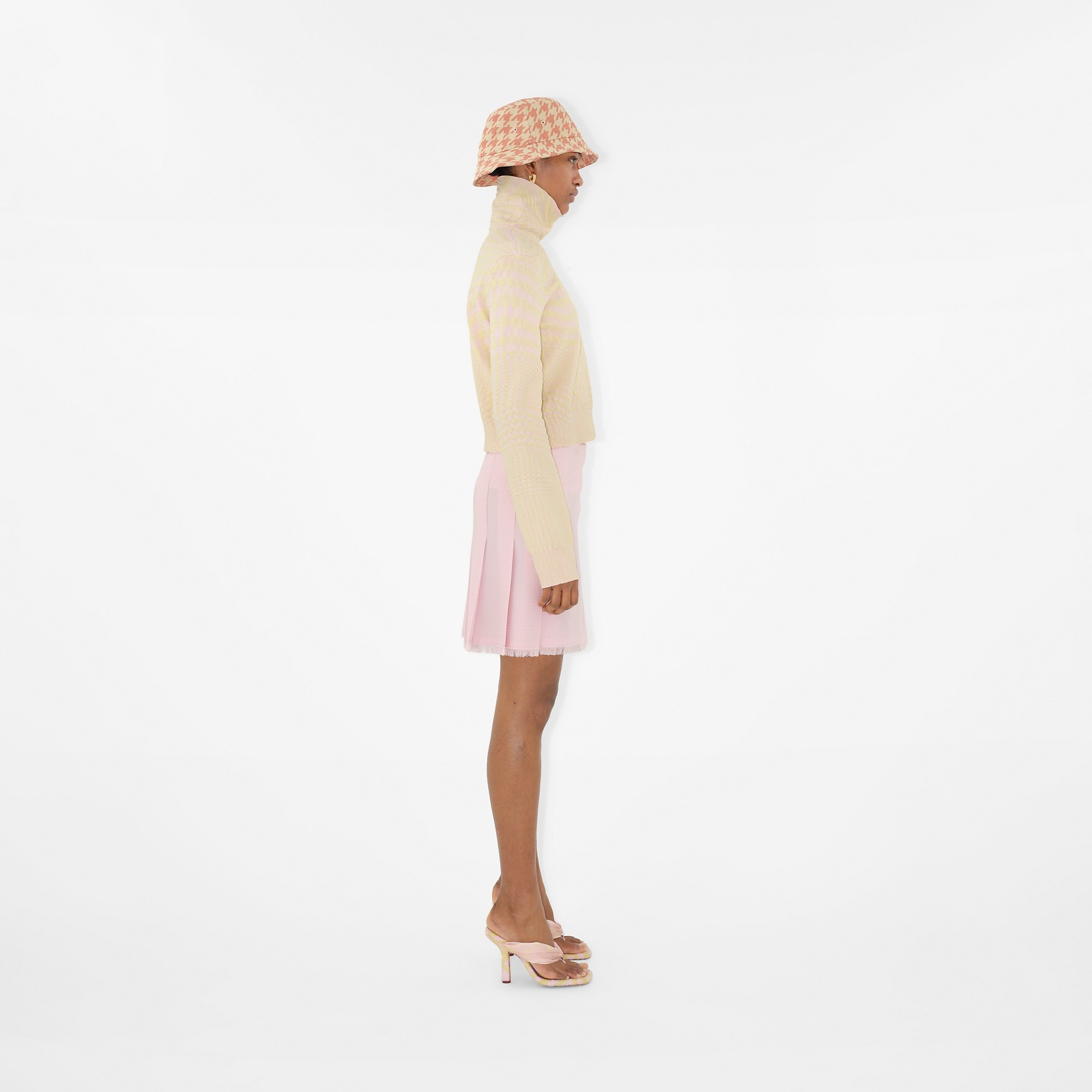 Houndstooth Bucket Hat - 2