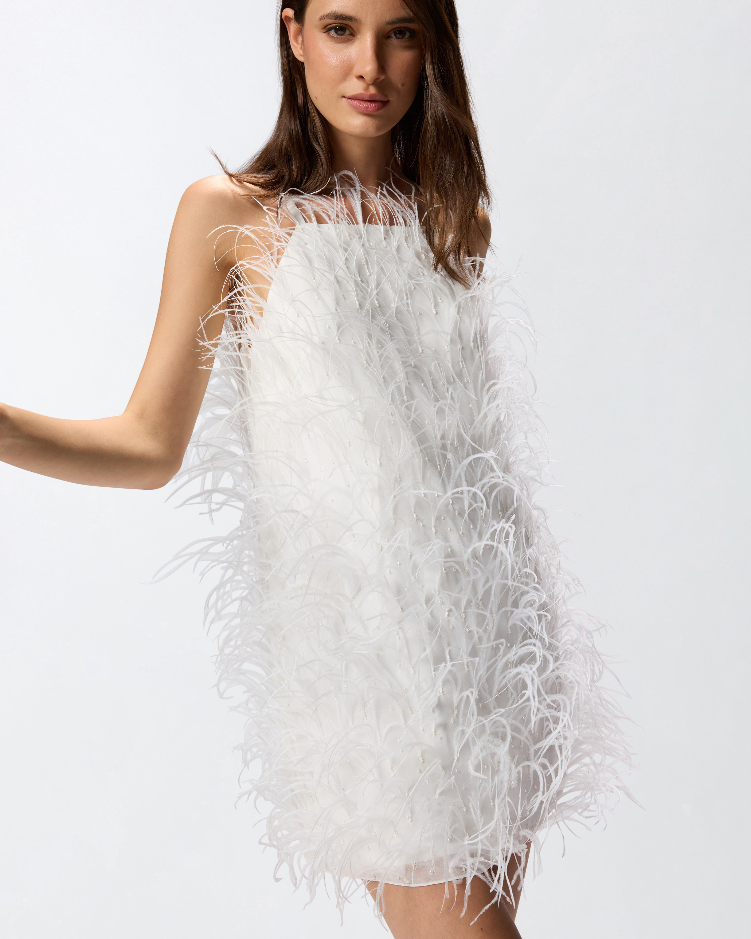 SHORT DRESS WITH FEATHERS - 5