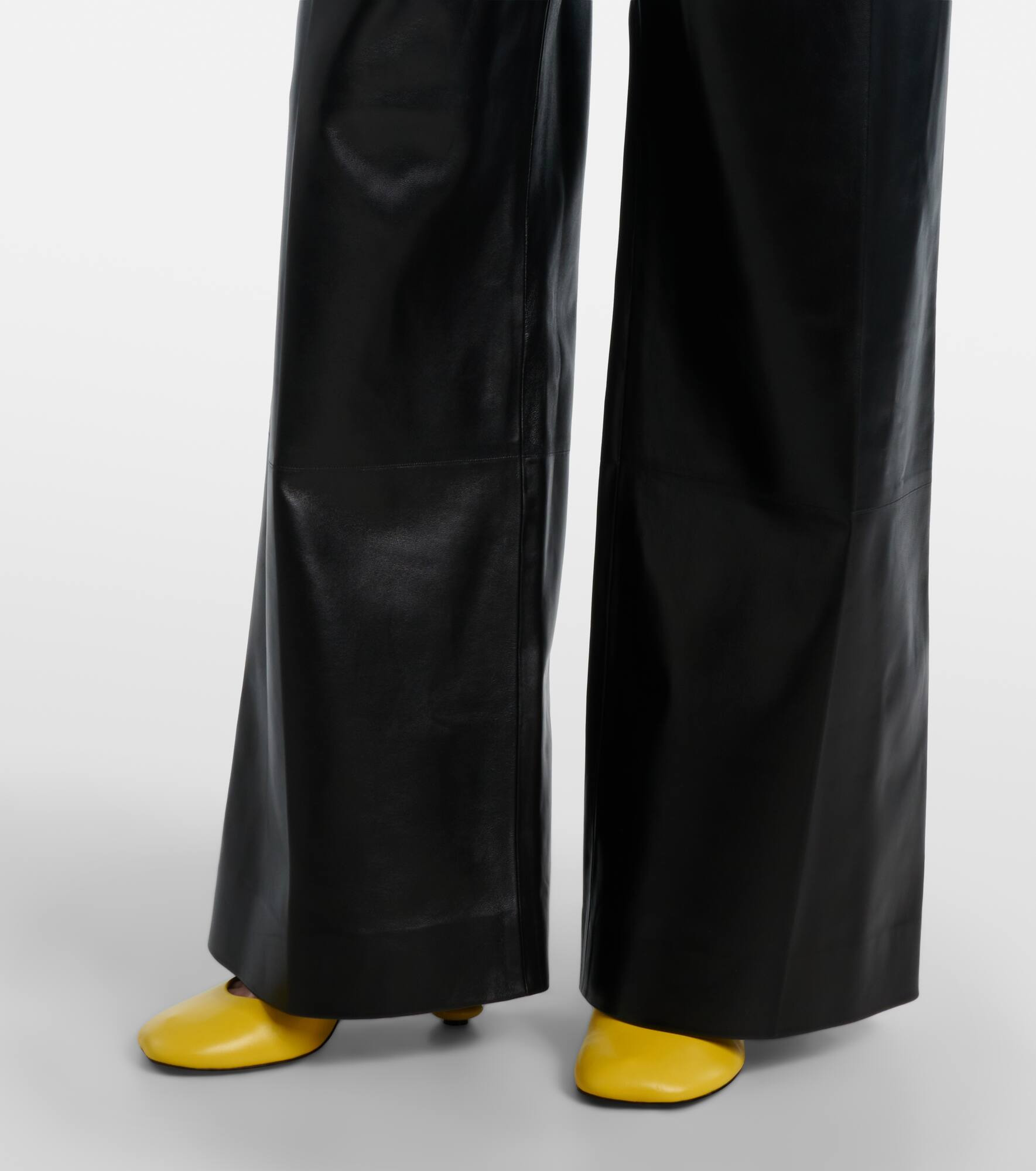 Gathered leather wide-leg pants - 5