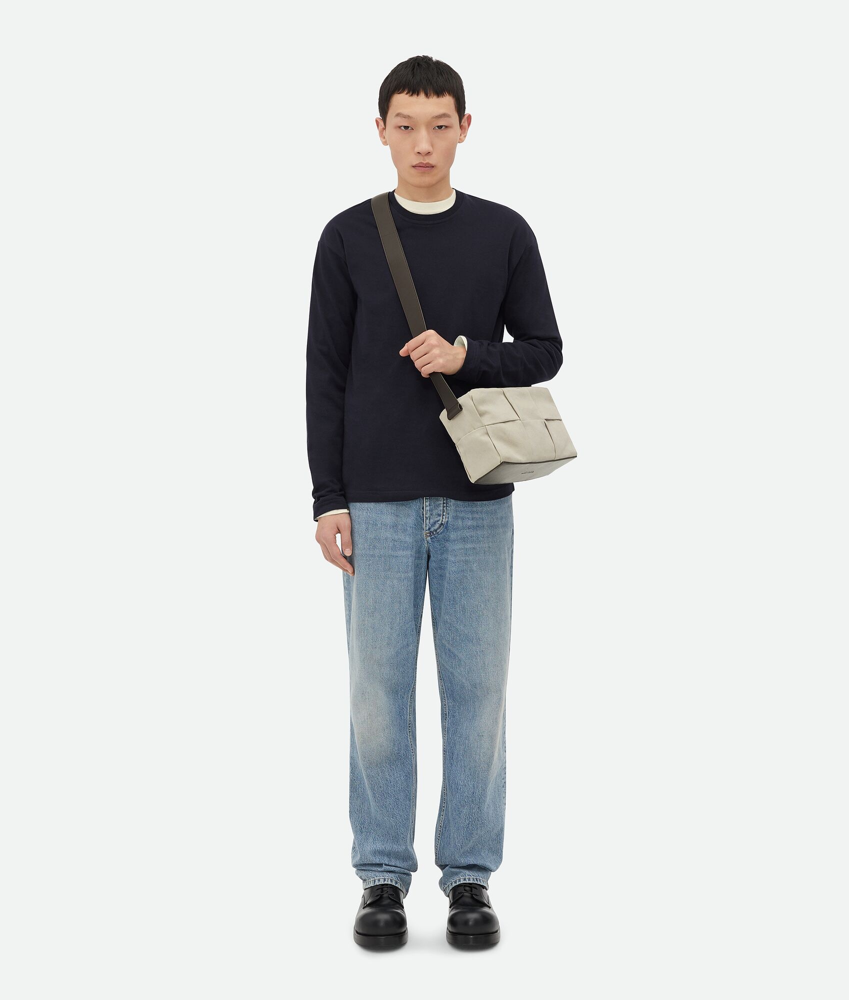 Medium Arco Camera Bag 2