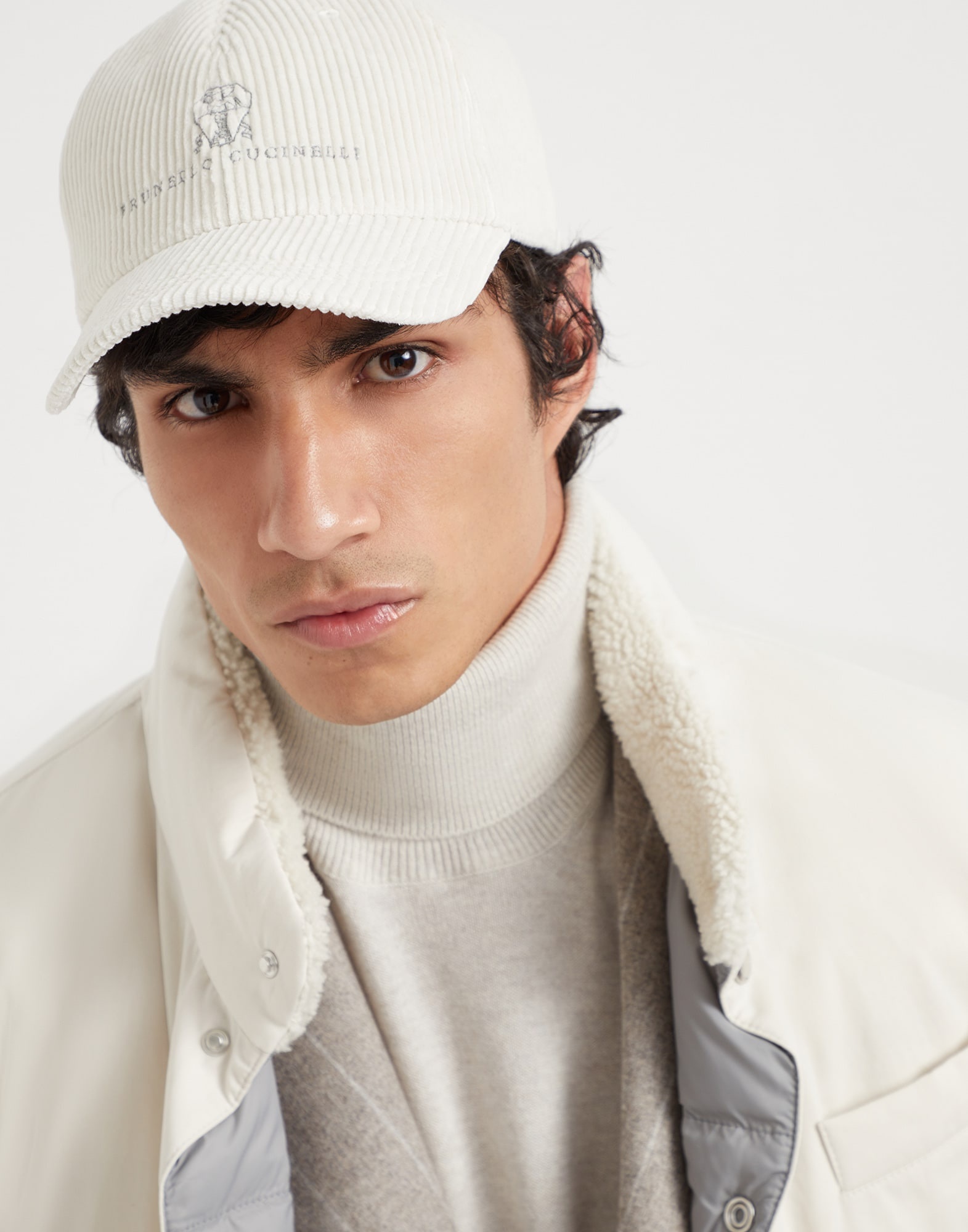 Comfort cotton and cashmere corduroy baseball cap with embroidered logo - 3
