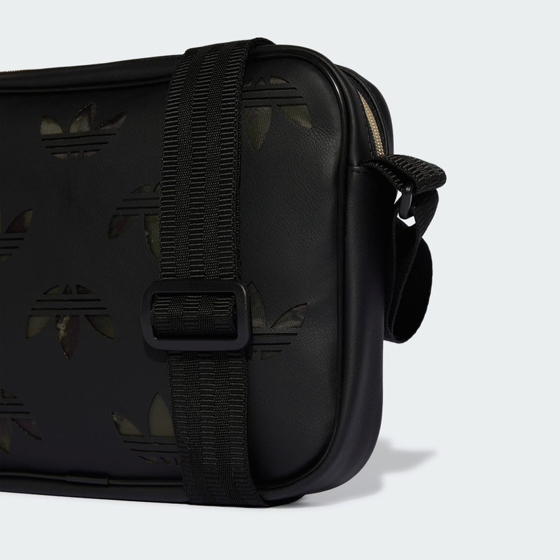 SMALL AIRLINER MONOGRAM Bag 6